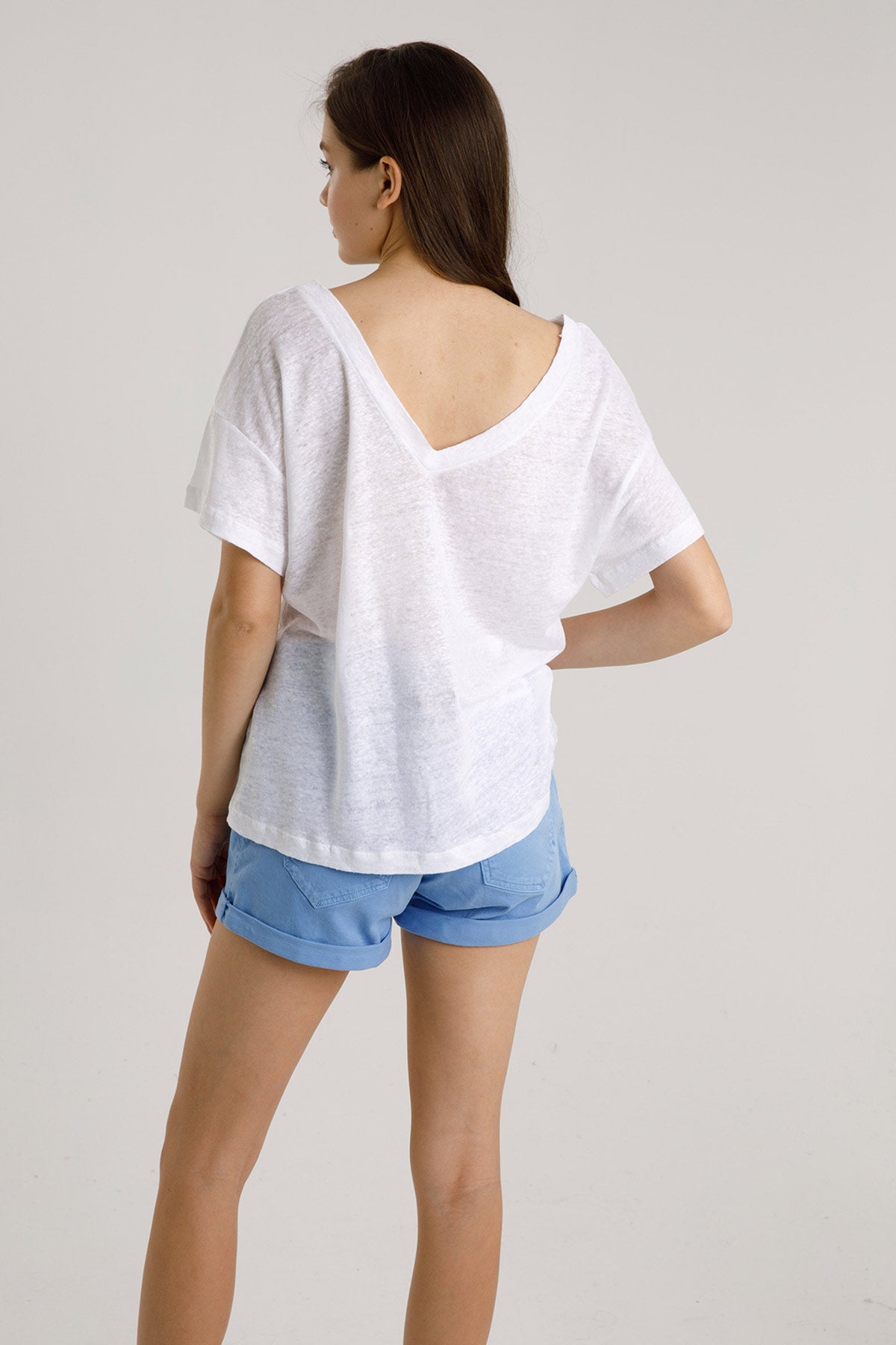 Majestic V Yaka Keten T-shirt-Libas Trendy Fashion Store