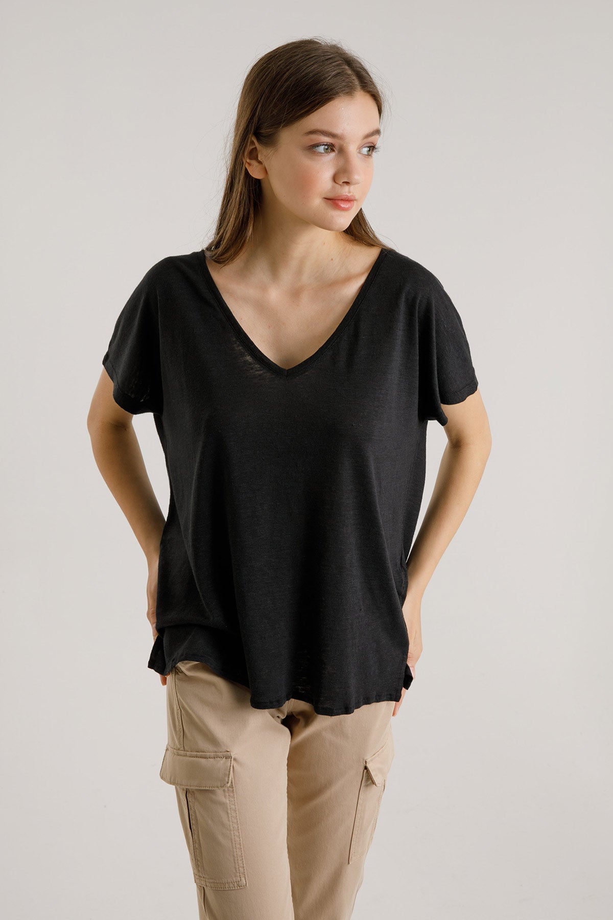 Majestic İpek Keten Rahat Kesim V Yaka T-shirt-Libas Trendy Fashion Store