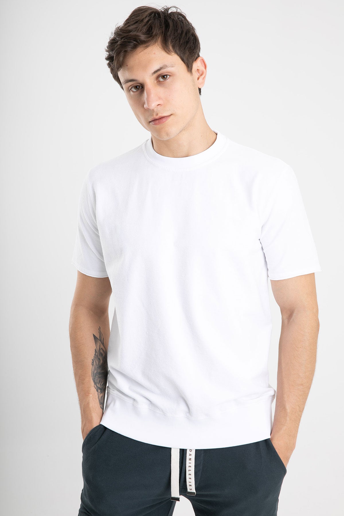 Manifattura Kalın Ribanalı Geniş Kesim T-shirt-Libas Trendy Fashion Store