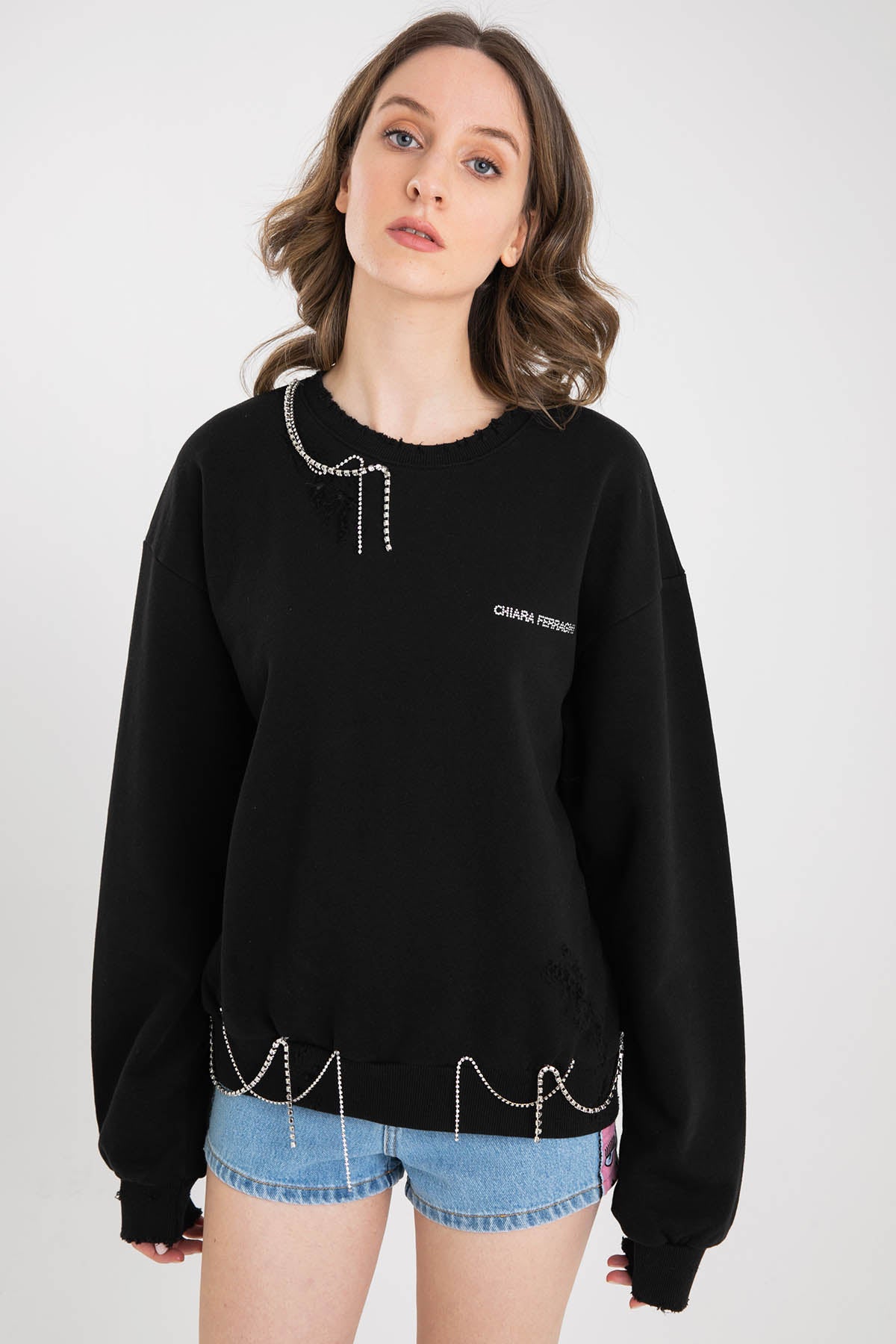 Chiara Ferragni Taş Aksesuarlı Sweatshirt-Libas Trendy Fashion Store
