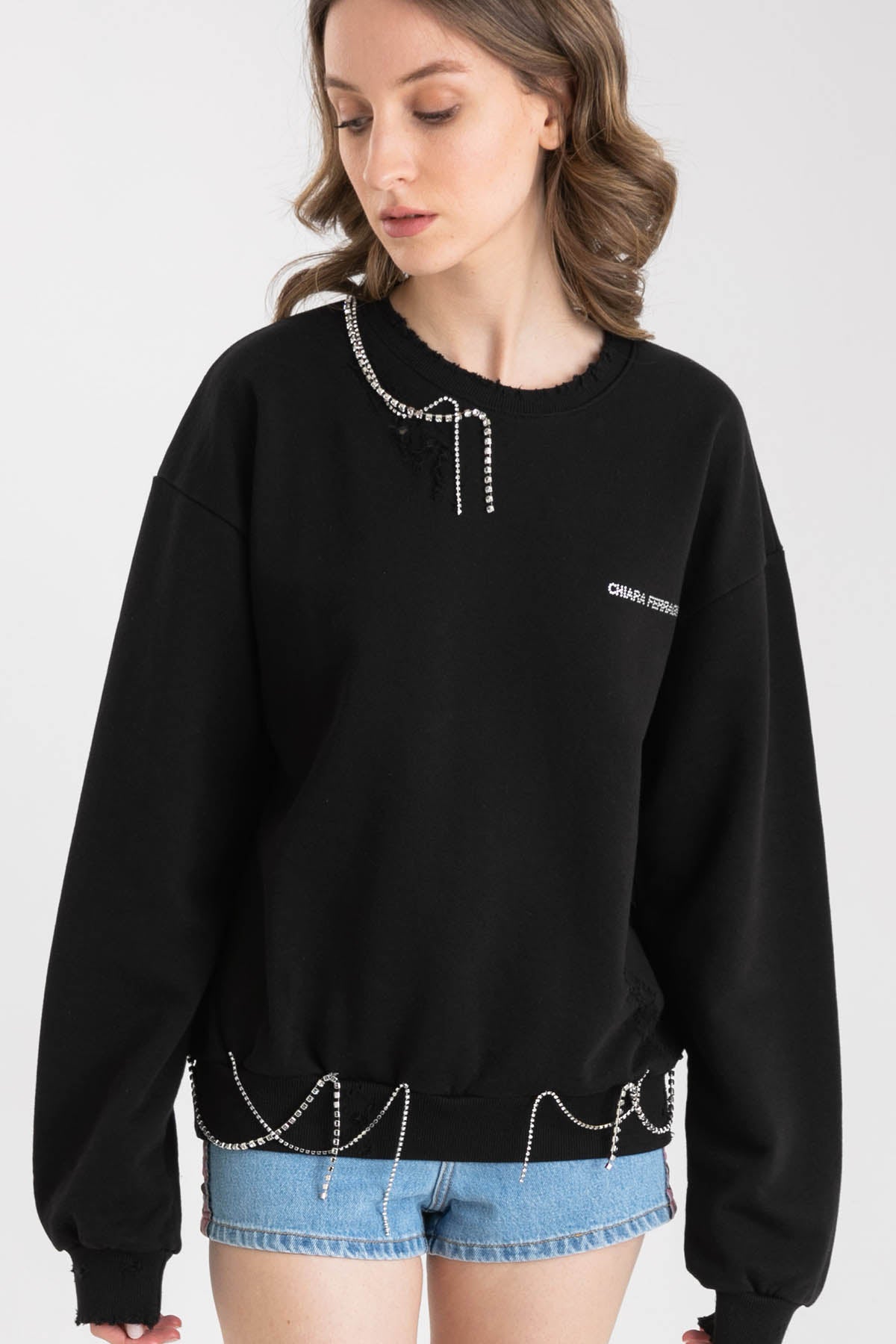 Chiara Ferragni Taş Aksesuarlı Sweatshirt-Libas Trendy Fashion Store