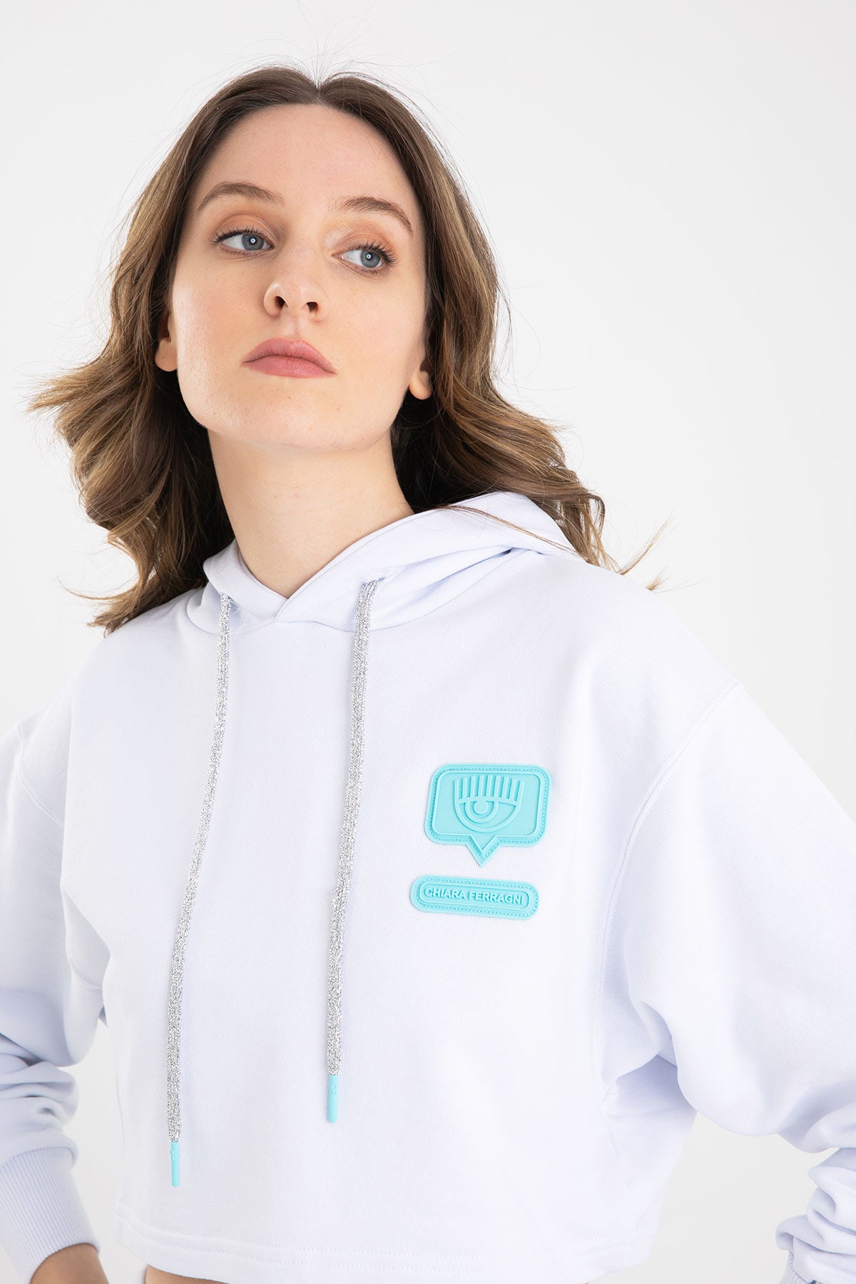 Chiara Ferragni Kapüşonlu Crop Winking Eye Sweatshirt-Libas Trendy Fashion Store