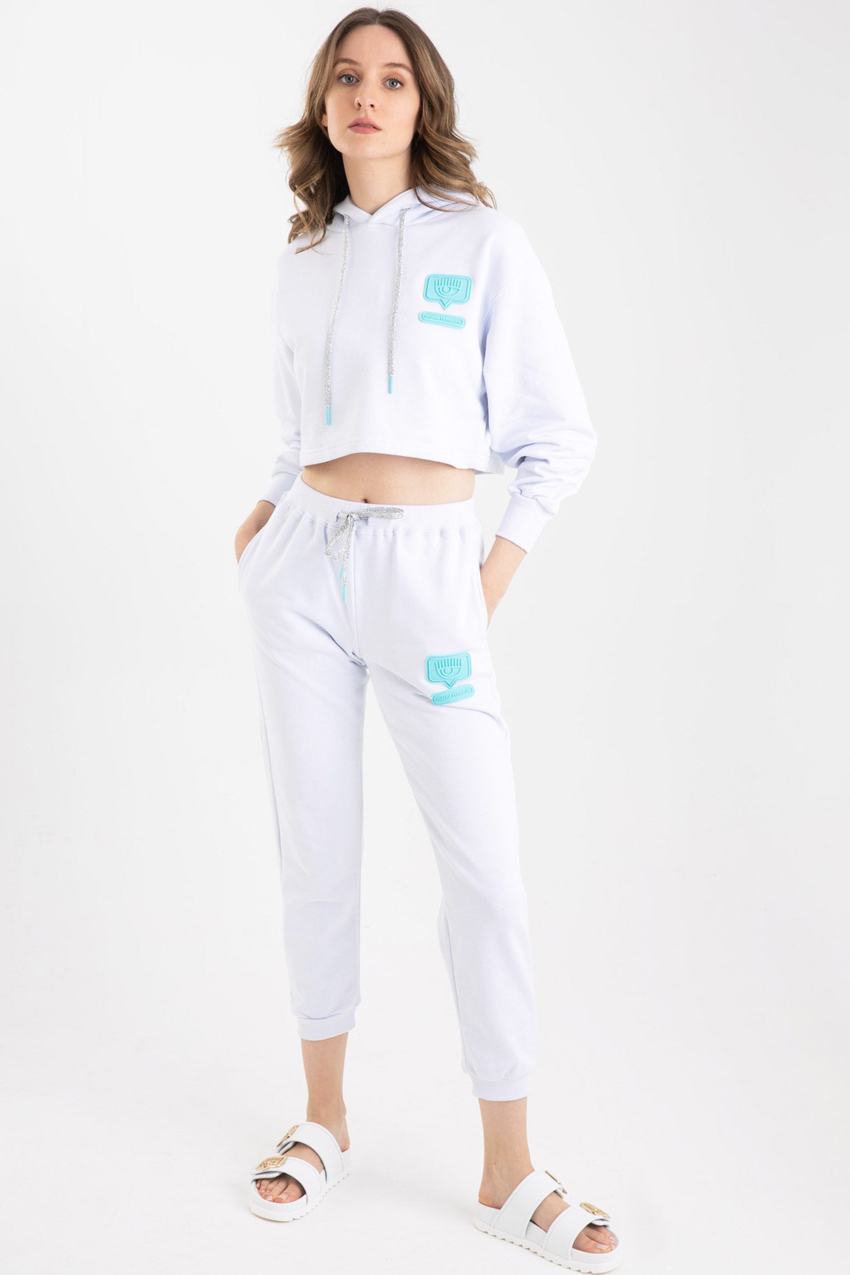 Chiara Ferragni Kapüşonlu Crop Winking Eye Sweatshirt-Libas Trendy Fashion Store