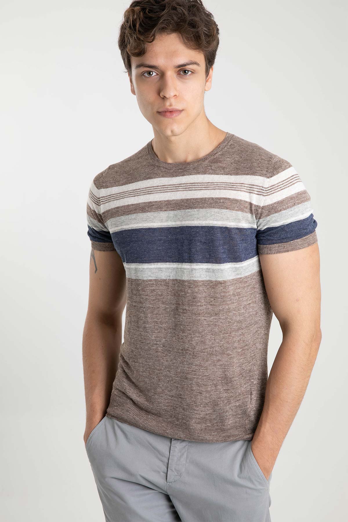 Gran Sasso Yuvarlak Yaka Keten T-shirt-Libas Trendy Fashion Store