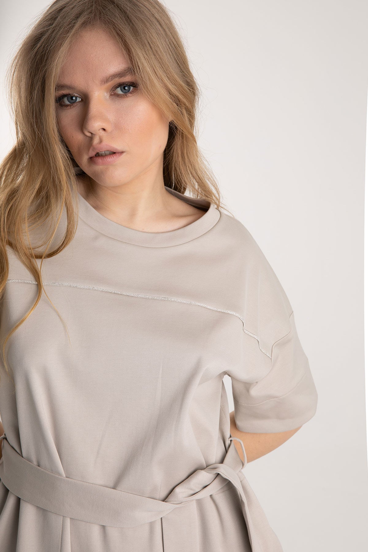 Tonet Belden Kuşaklı Kısa Kollu Diz Üstü Elbise-Libas Trendy Fashion Store