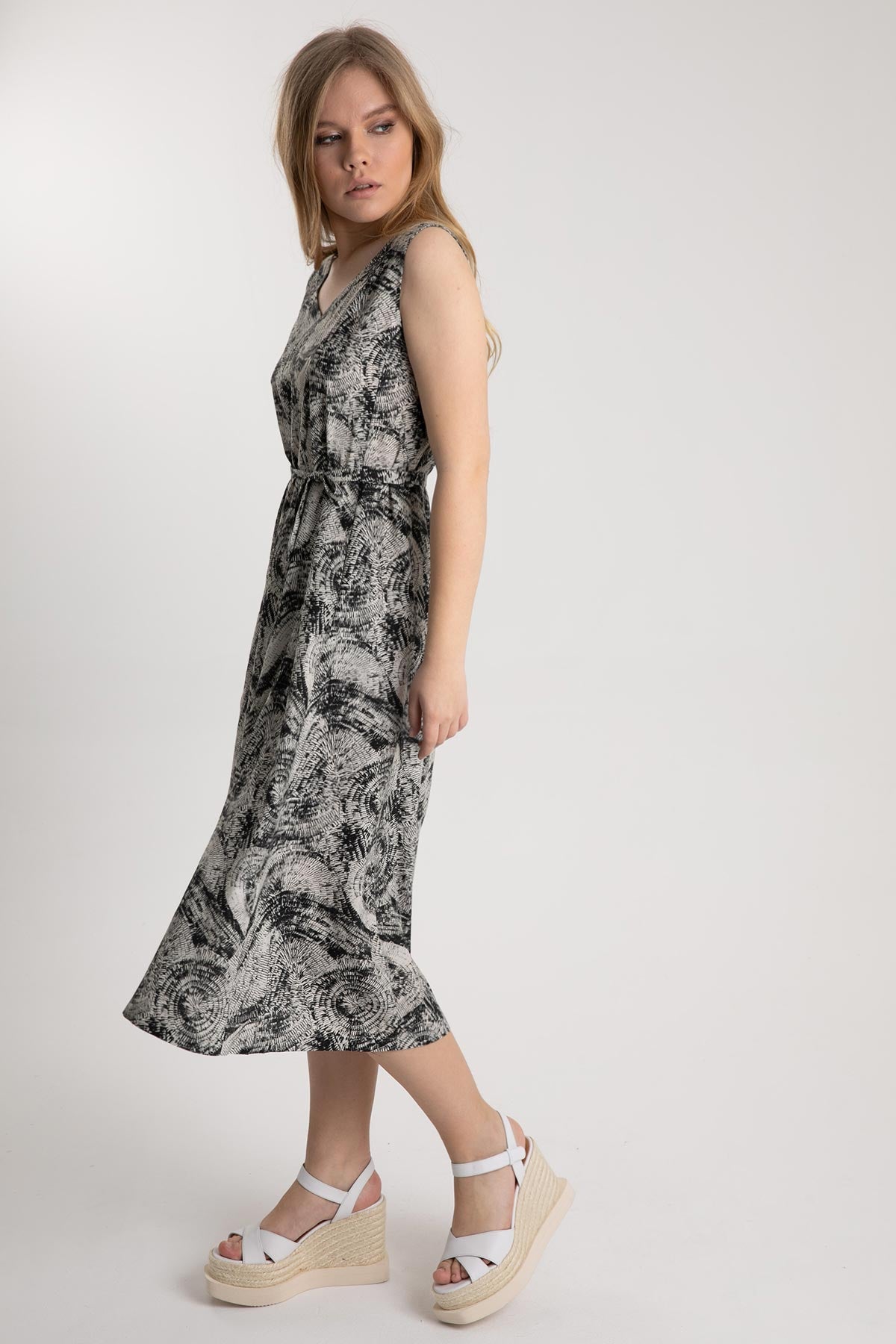 Tonet V Yaka Belden Kuşaklı Midi Elbise-Libas Trendy Fashion Store