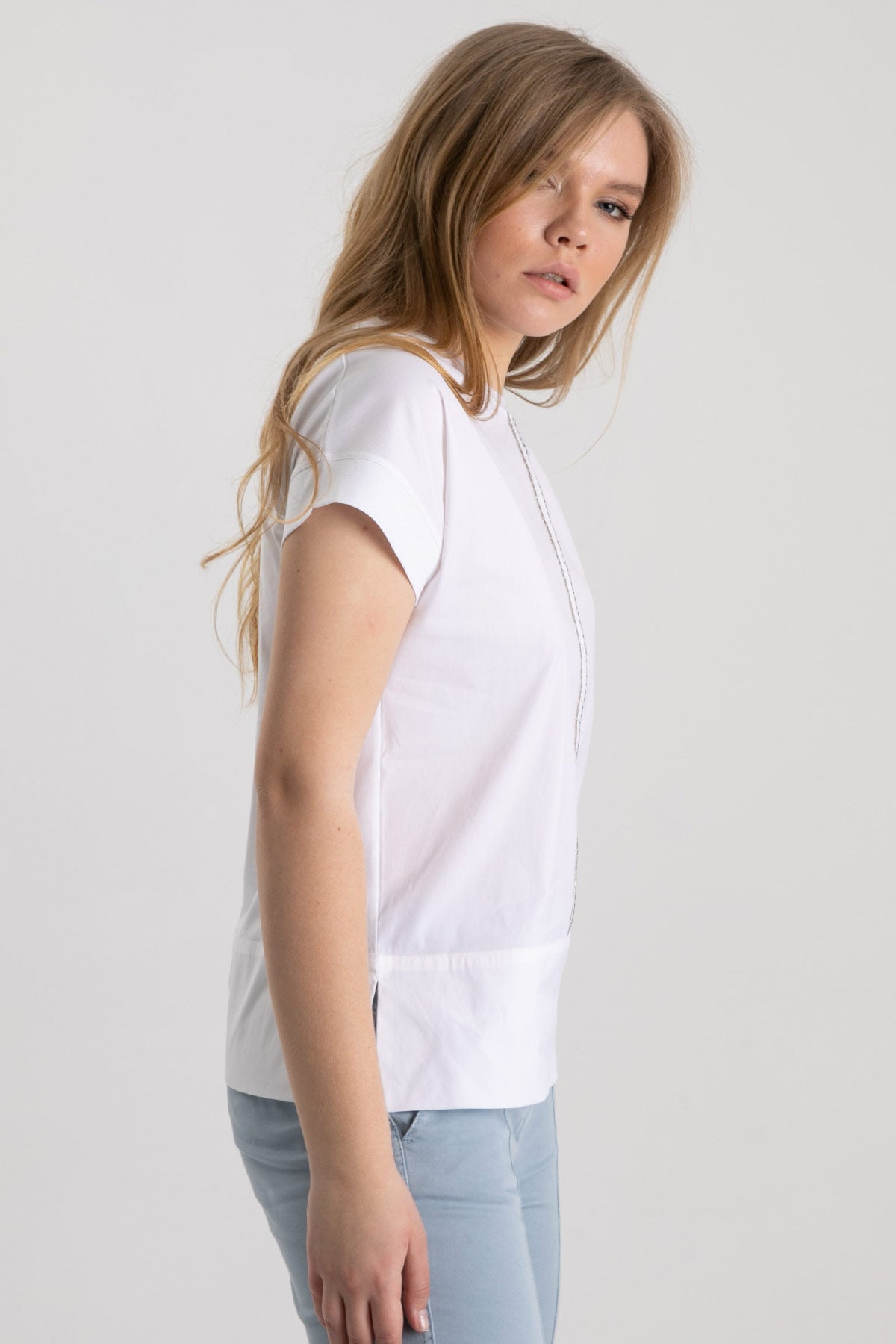 Tonet Yuvarlak Yaka Şerit Aksesuar Detaylı Bluz-Libas Trendy Fashion Store