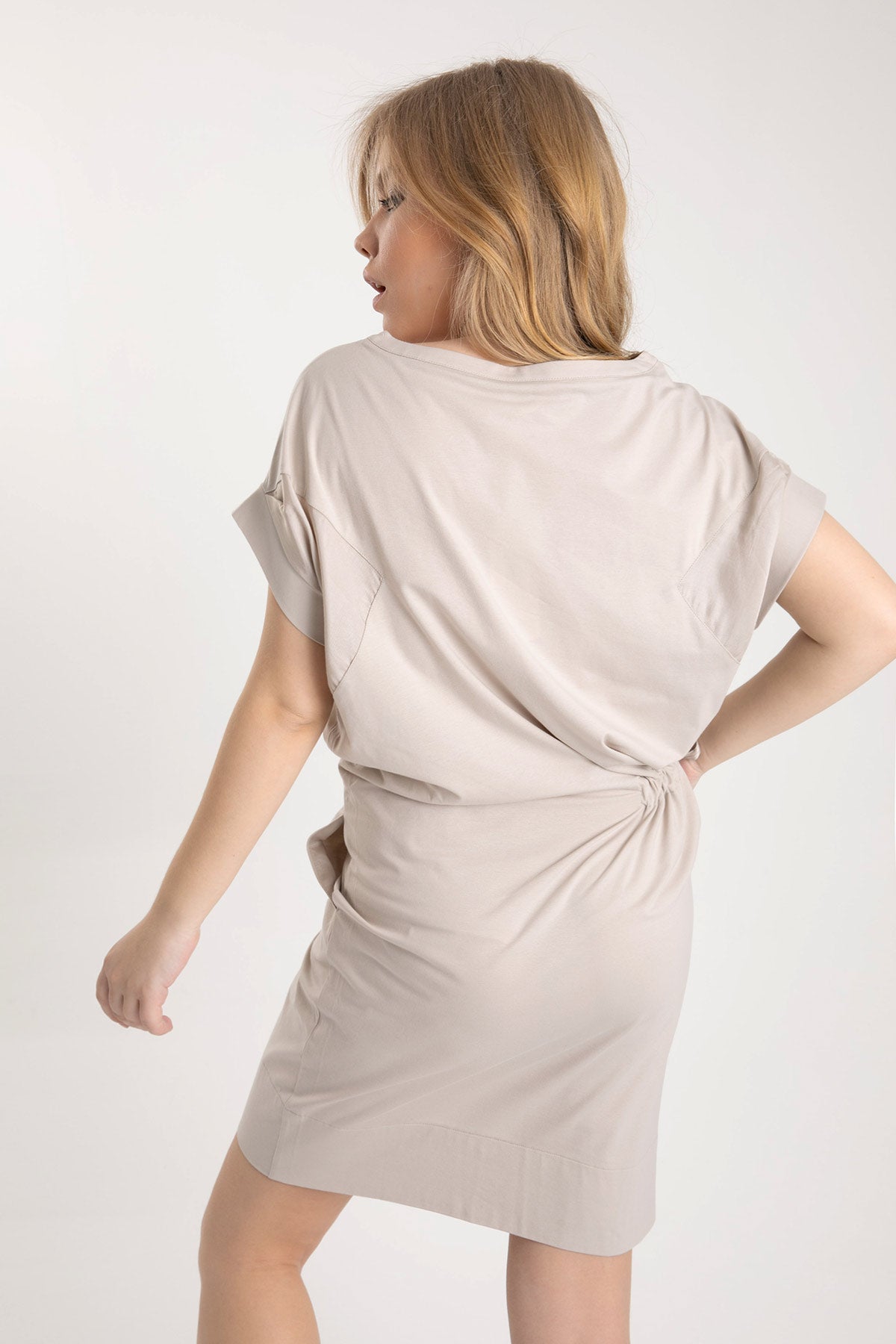 Tonet Belden Büzgülü Kısa Kollu Diz Üstü Elbise-Libas Trendy Fashion Store