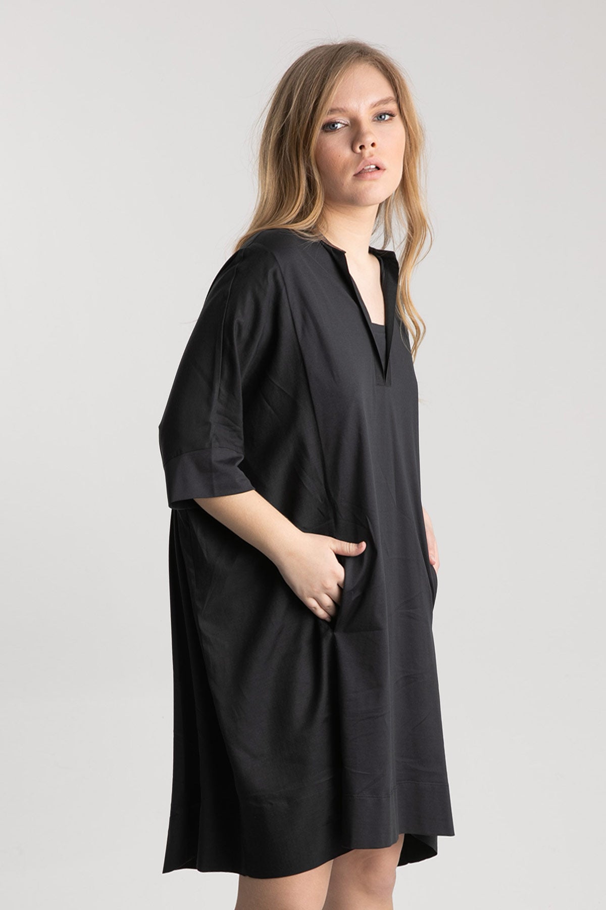 Tonet Rahat Kesim V Yaka Diz Üstü Elbise-Libas Trendy Fashion Store