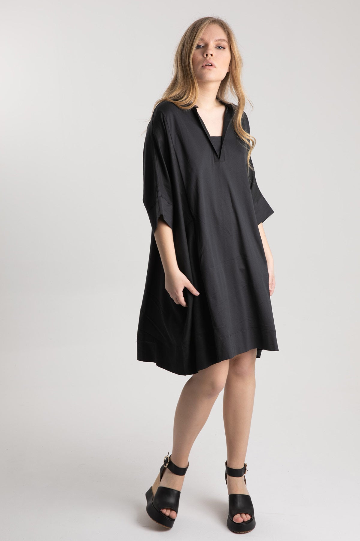 Tonet Rahat Kesim V Yaka Diz Üstü Elbise-Libas Trendy Fashion Store