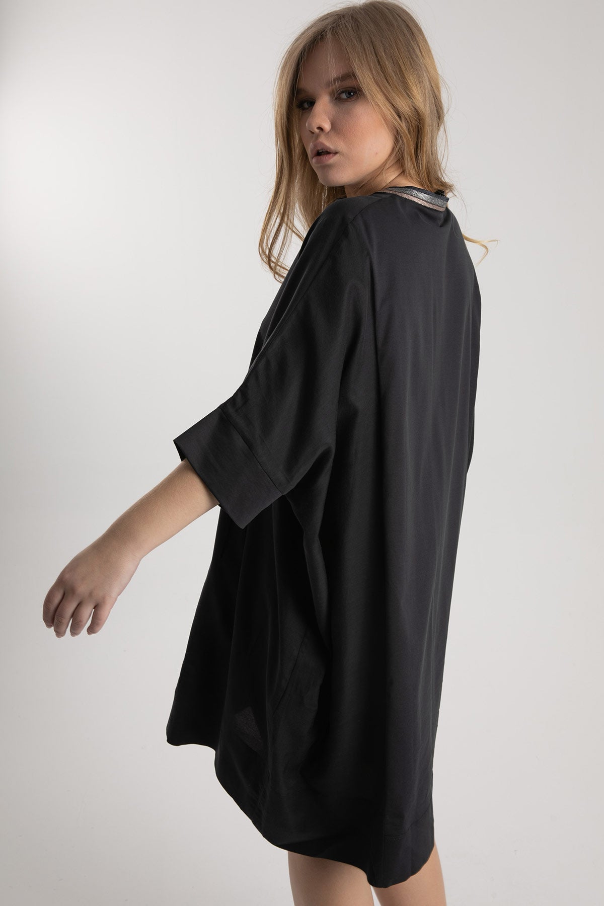 Tonet Rahat Kesim V Yaka Diz Üstü Elbise-Libas Trendy Fashion Store