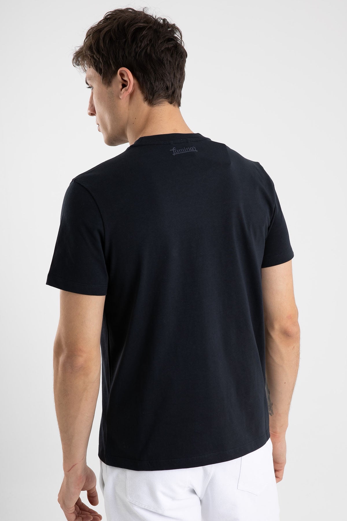 Herno Yuvarlak Yaka Cep Detaylı T-shirt-Libas Trendy Fashion Store