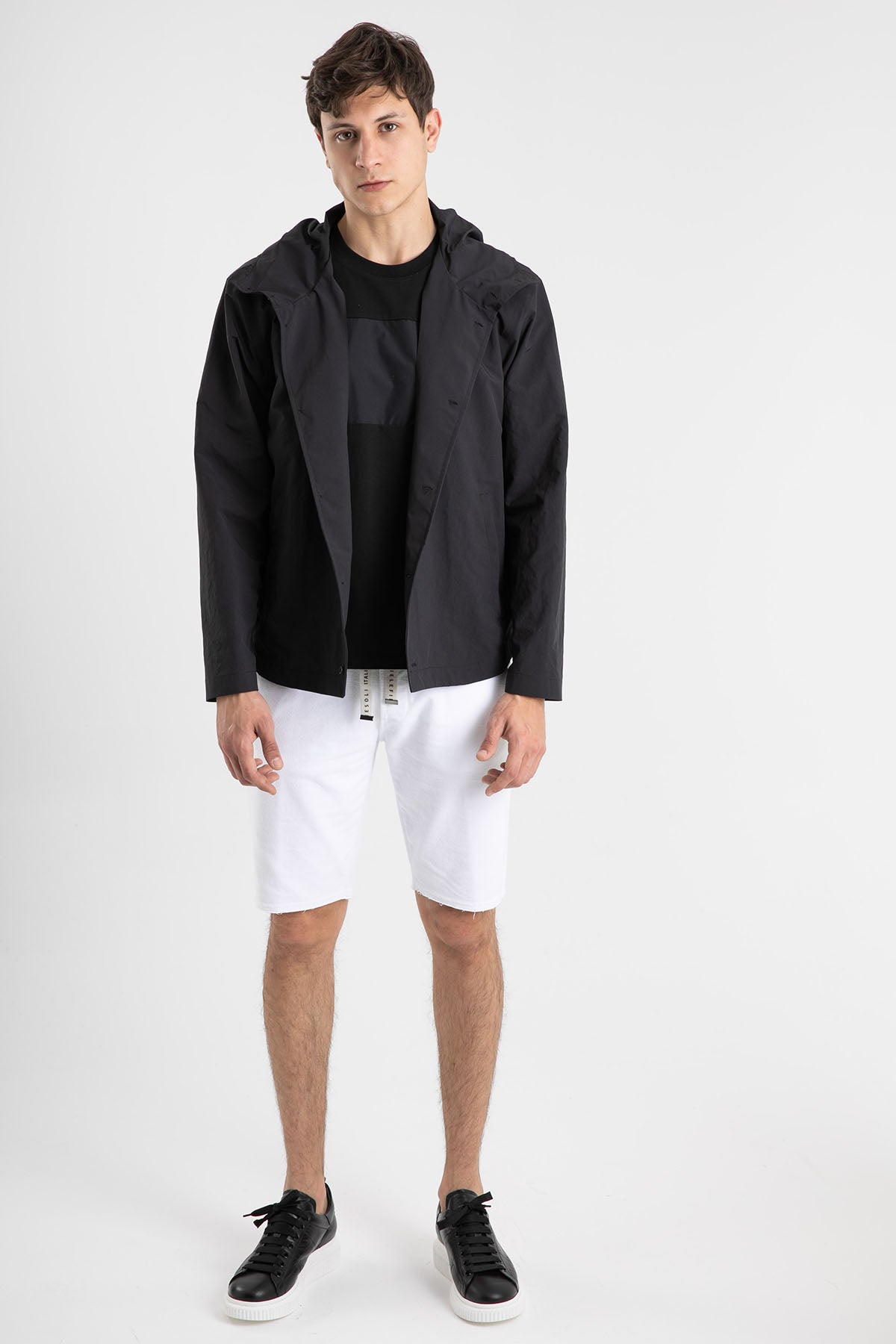 Herno Yuvarlak Yaka Cep Detaylı T-shirt-Libas Trendy Fashion Store