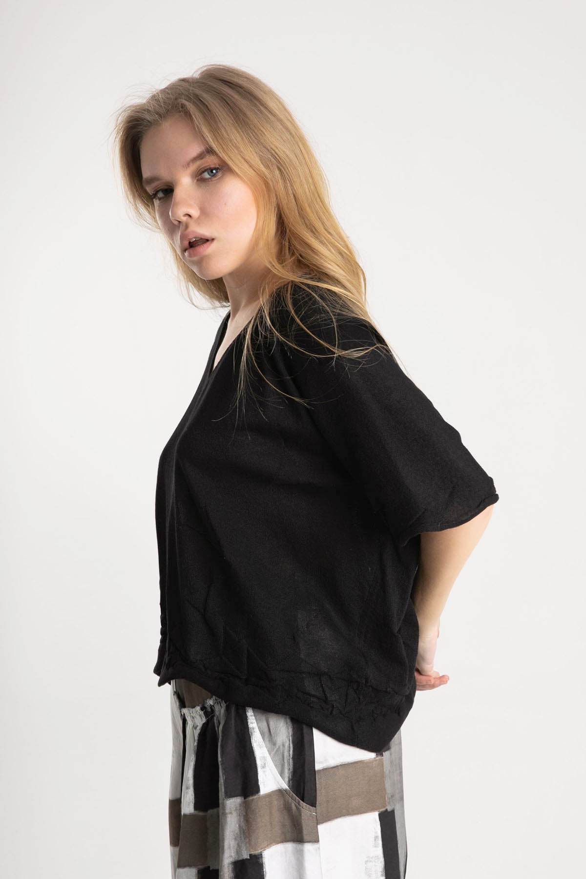 Crea Concept V Yaka Kreş Detaylı Bluz-Libas Trendy Fashion Store