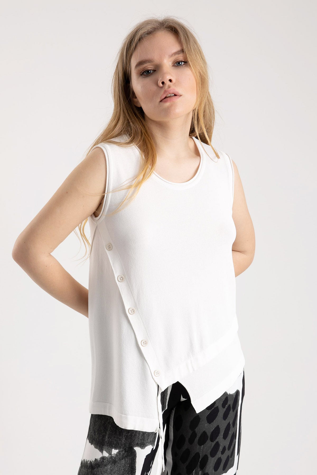 Crea Concept Düğme Detaylı Asimetrik Bluz-Libas Trendy Fashion Store