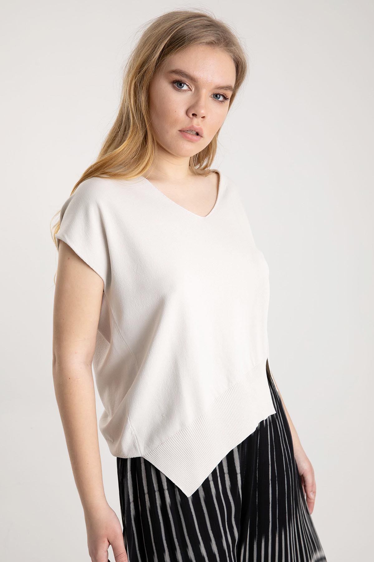 Crea Concept V Yakalı Asimetrik Bluz-Libas Trendy Fashion Store