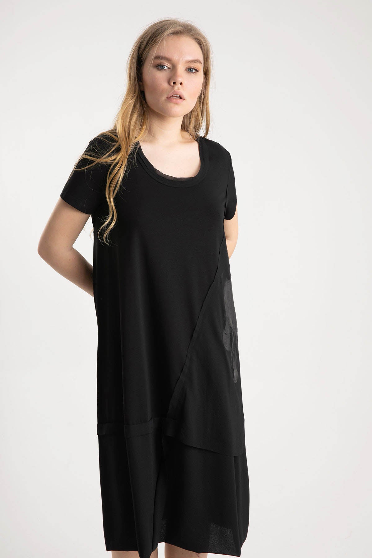 Crea Concept Yuvarlak Yaka Kabartma Detaylı Midi Elbise-Libas Trendy Fashion Store