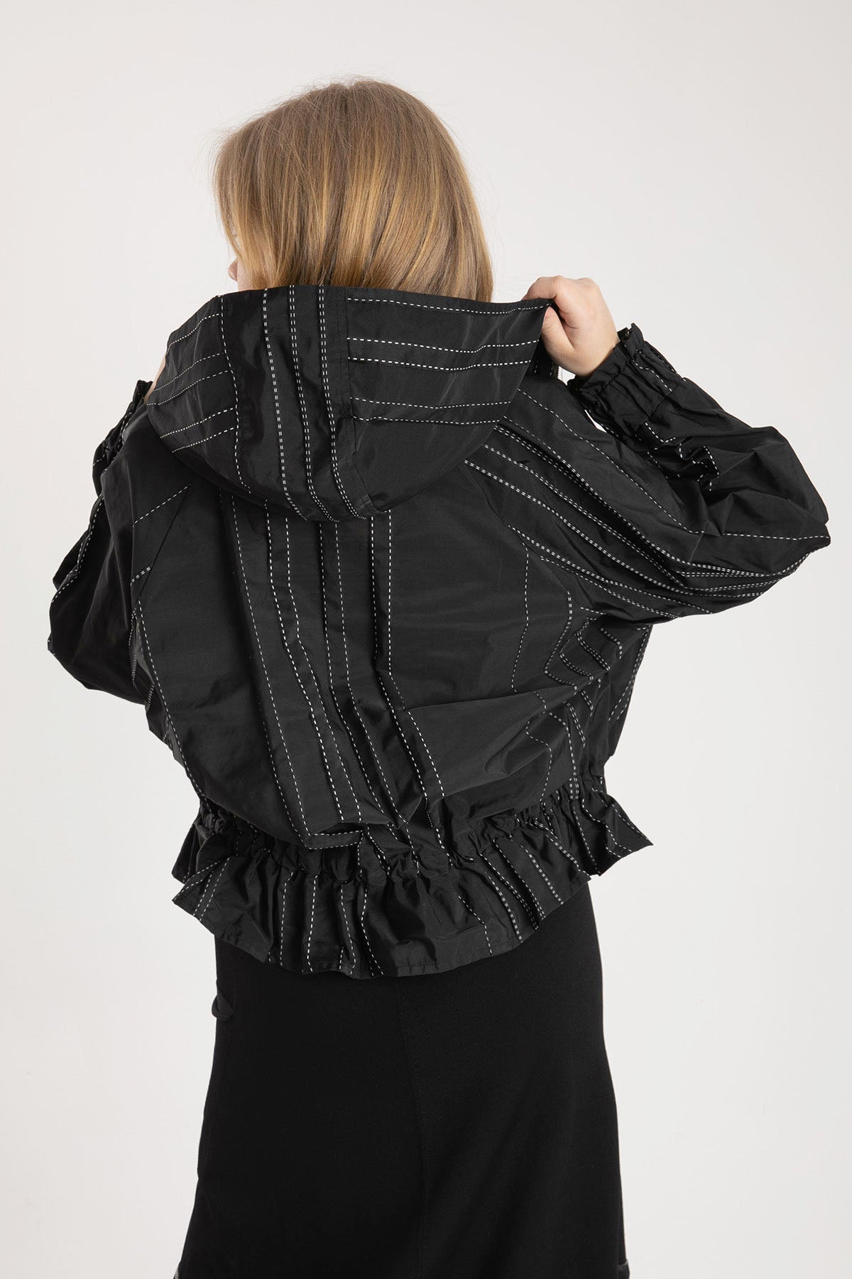 Crea Concept Belden Büzgülü Kapüşonlu Mont-Libas Trendy Fashion Store