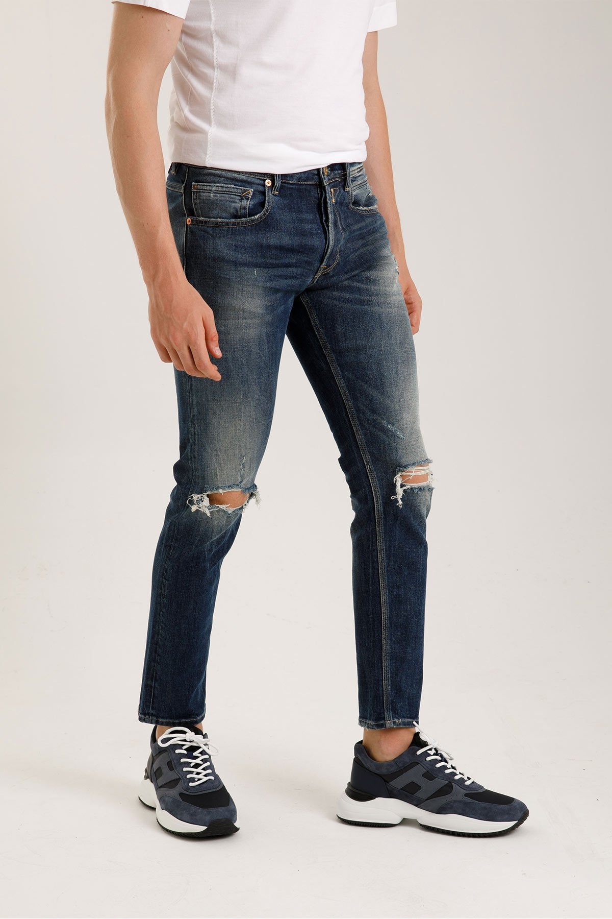 Replay Regular Slim Fit Willbi Jeans-Libas Trendy Fashion Store
