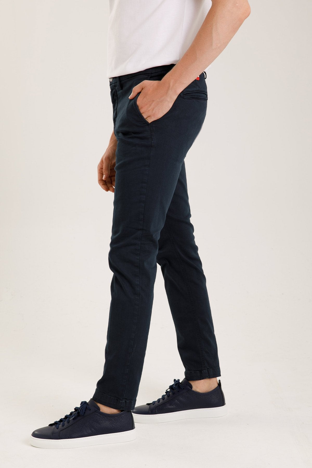 Replay Hyperflex Extra Light Chino Benni Regular Fit Pantolon-Libas Trendy Fashion Store