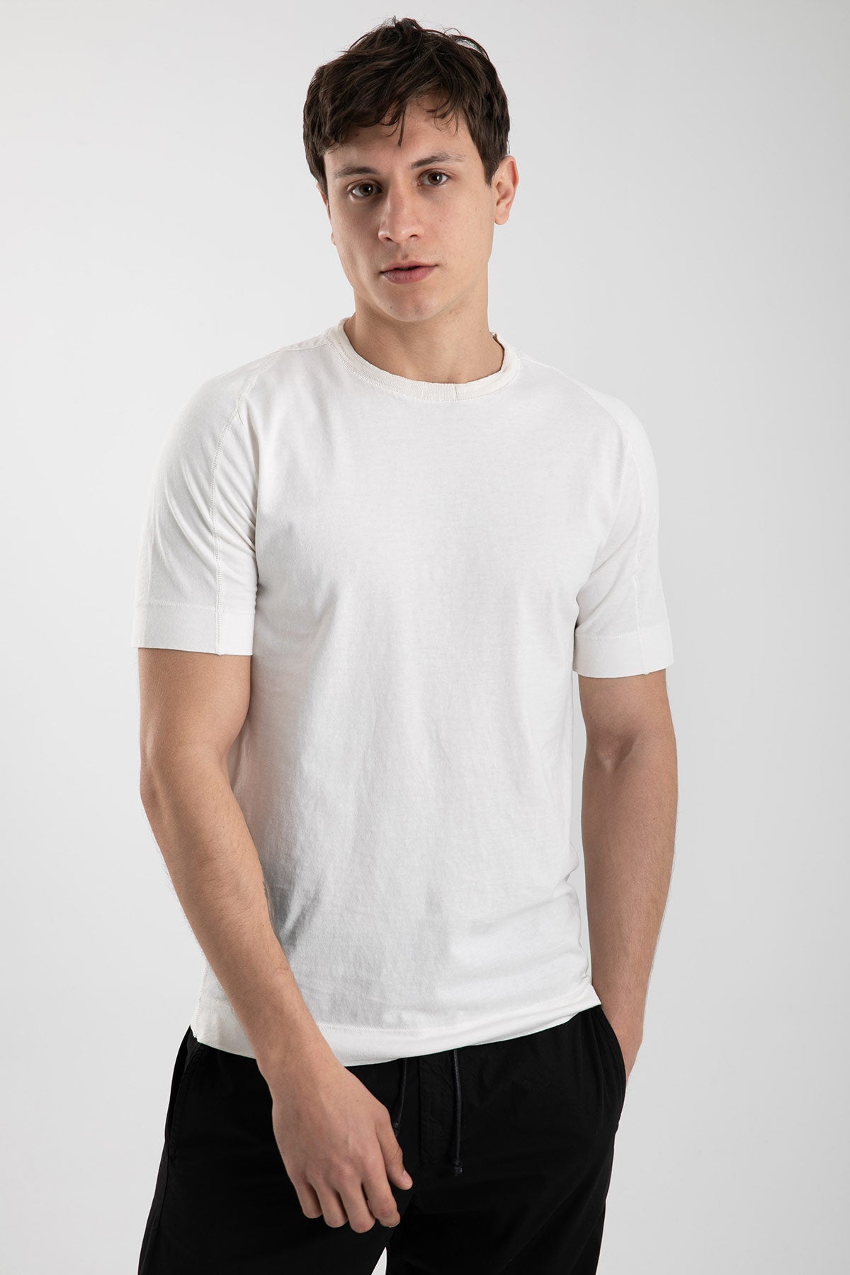 Transit Yuvarlak Yaka Kısa Kollu T-shirt-Libas Trendy Fashion Store