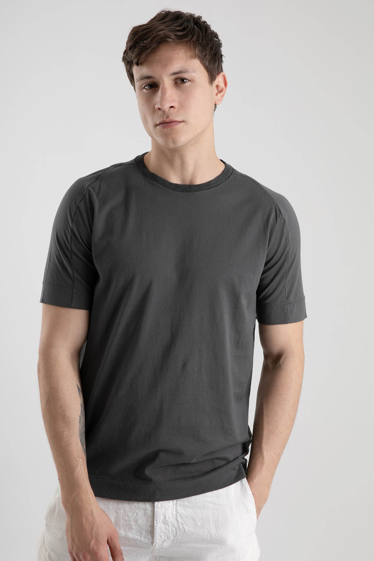 Transit Yuvarlak Yaka Kısa Kollu T-shirt-Libas Trendy Fashion Store