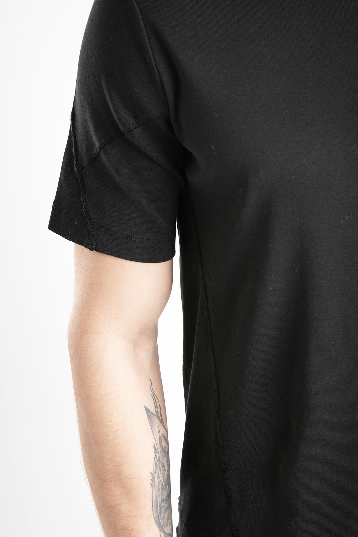 Transit Yuvarlak Yaka Kısa Kollu T-shirt-Libas Trendy Fashion Store