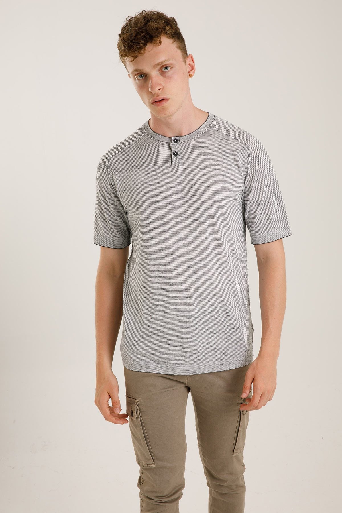 Transit İpek Karışımlı Düğmeli Yuvarlak Yaka T-shirt-Libas Trendy Fashion Store