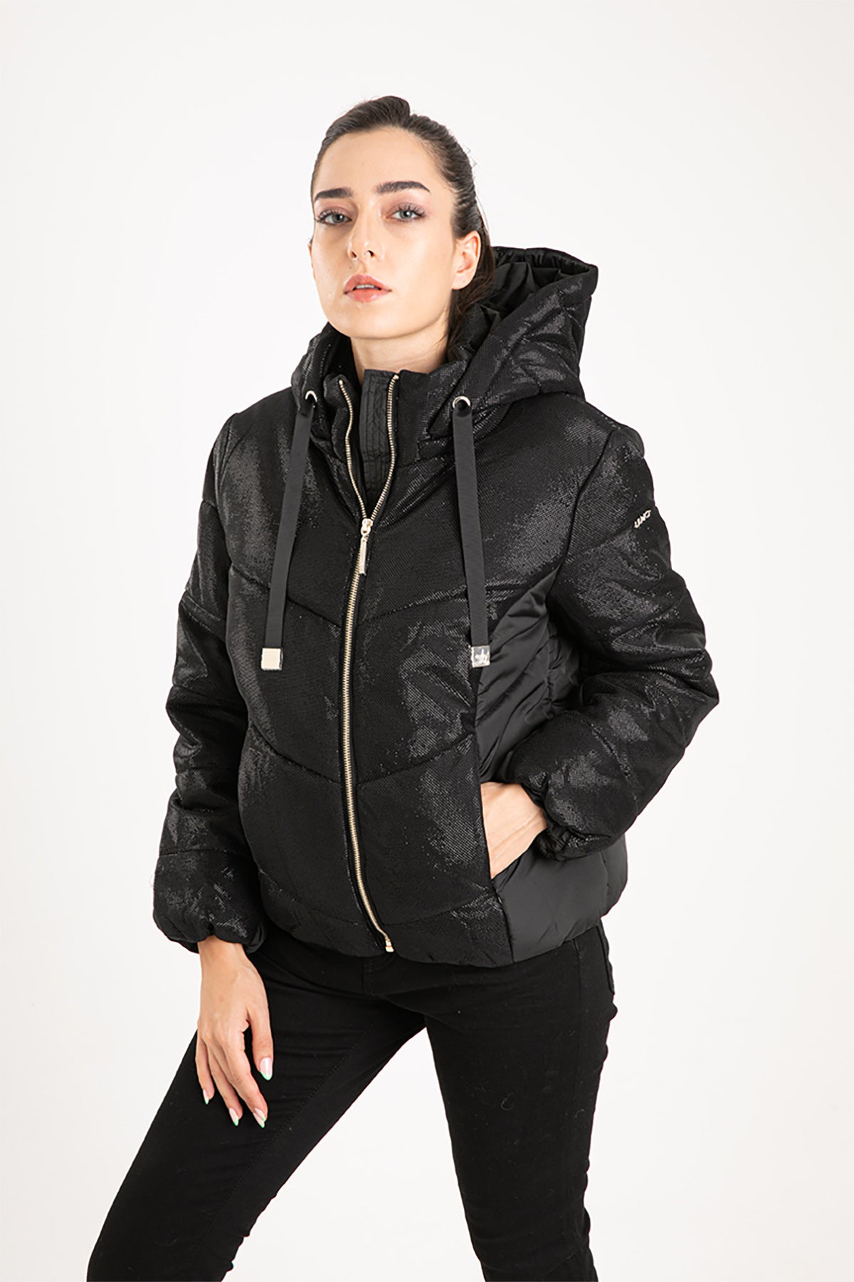 Liu Jo Kapüşonlu Puffer Mont-Libas Trendy Fashion Store