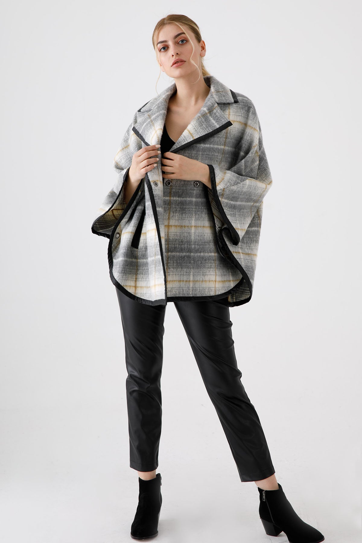 Liu Jo Geniş Kesim Ekoseli Yün Panço Ceket-Libas Trendy Fashion Store