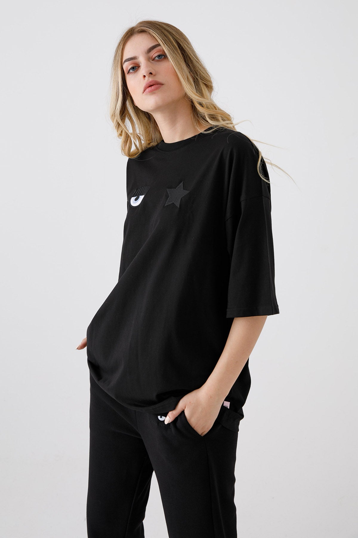 Chiara Ferragni Winking Eye Geniş Kesim T-shirt-Libas Trendy Fashion Store