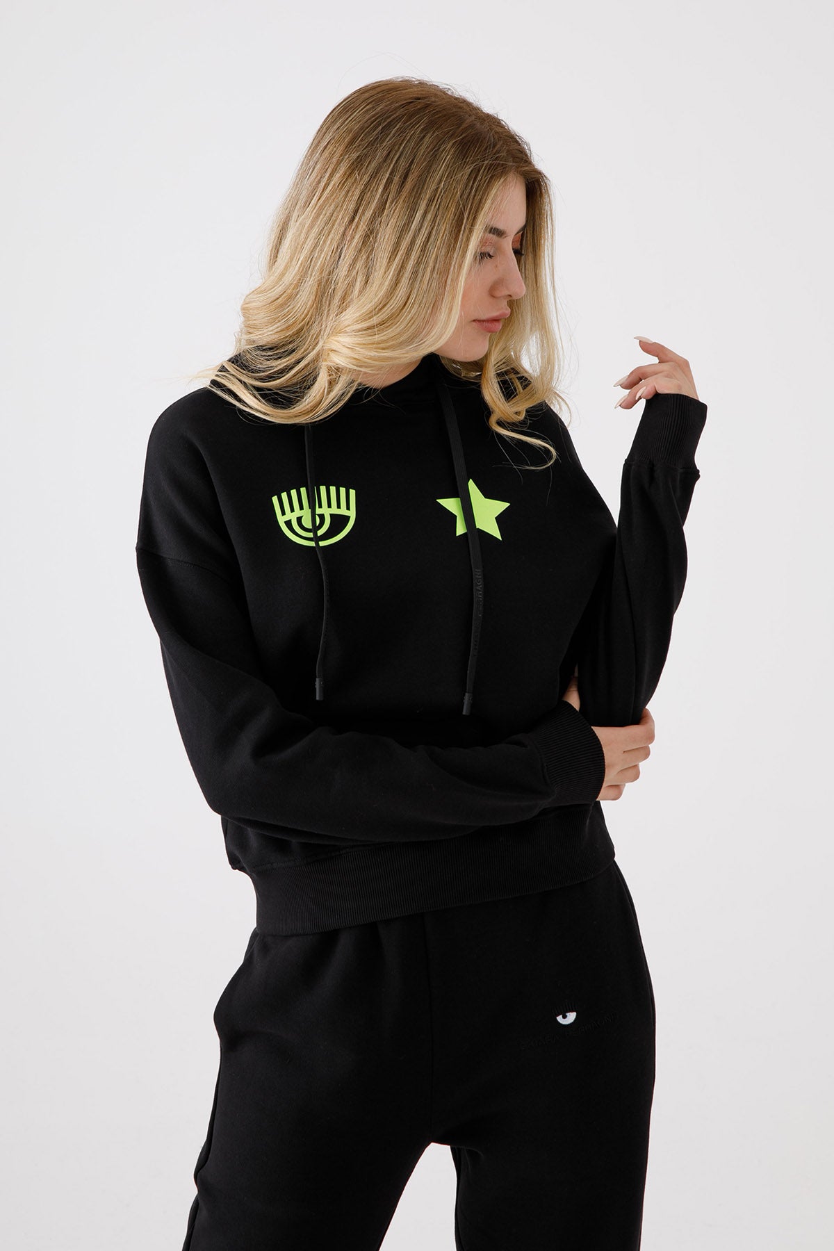 Chiara Ferragni Winking Eye Kapüşonlu Sweatshirt-Libas Trendy Fashion Store