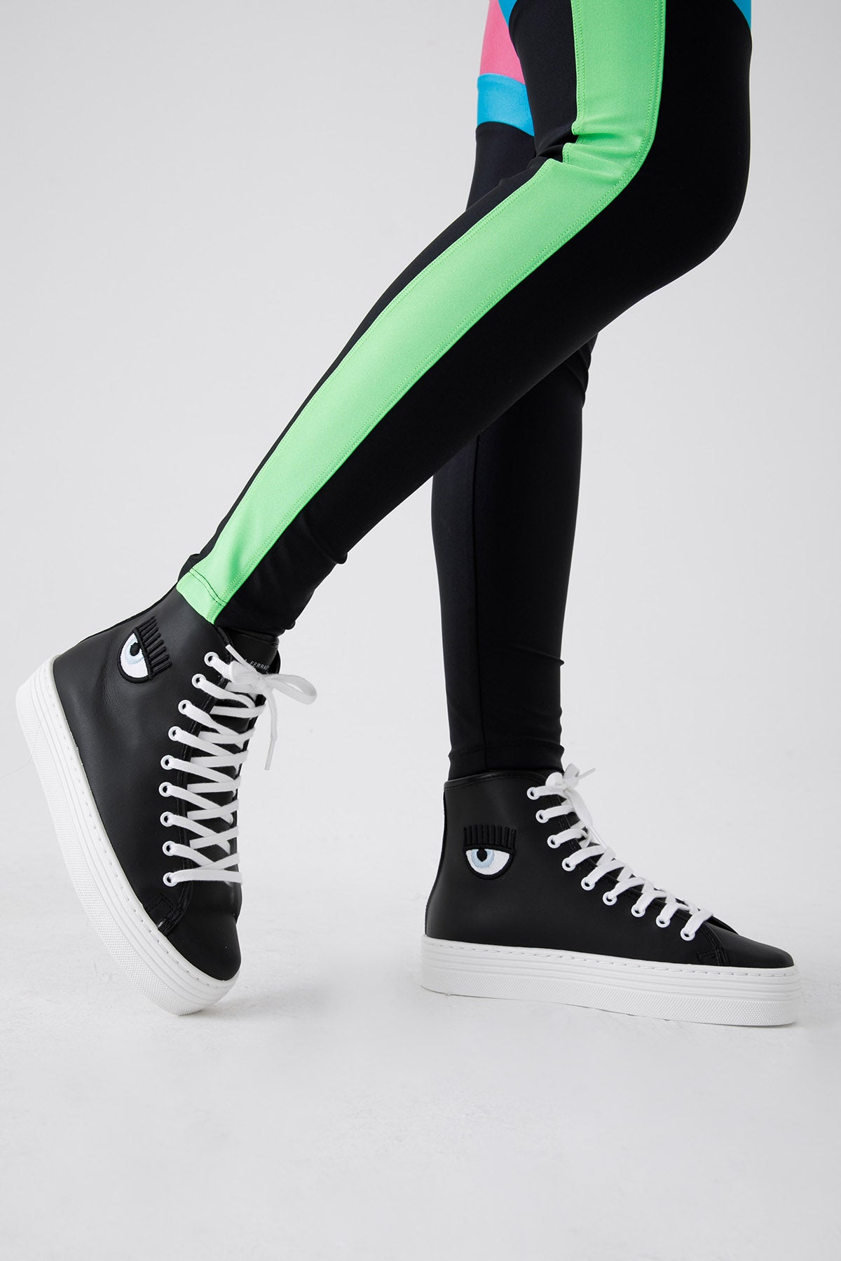 Chiara Ferragni Tayt-Libas Trendy Fashion Store