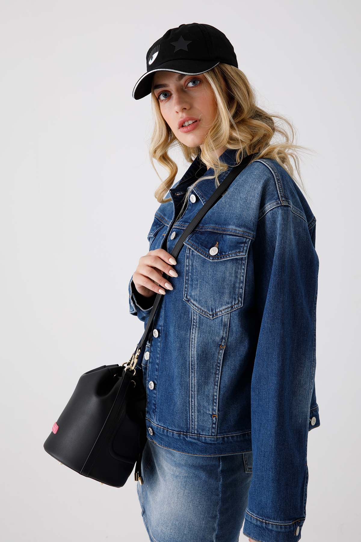 Chiara Ferragni Winking Eye Bucket Çanta-Libas Trendy Fashion Store