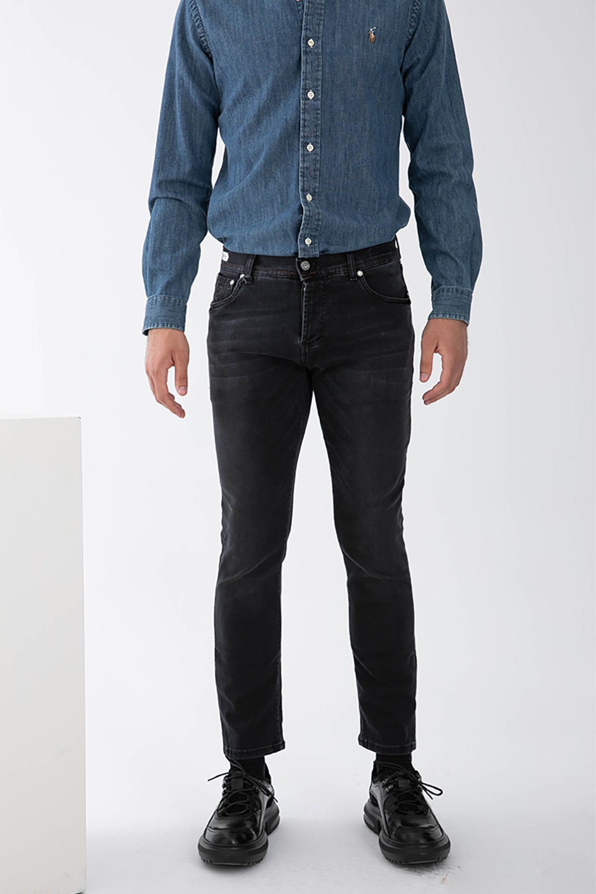 Richard J. Brown Tokyo Travel Slim Regular Fit Jeans-Libas Trendy Fashion Store