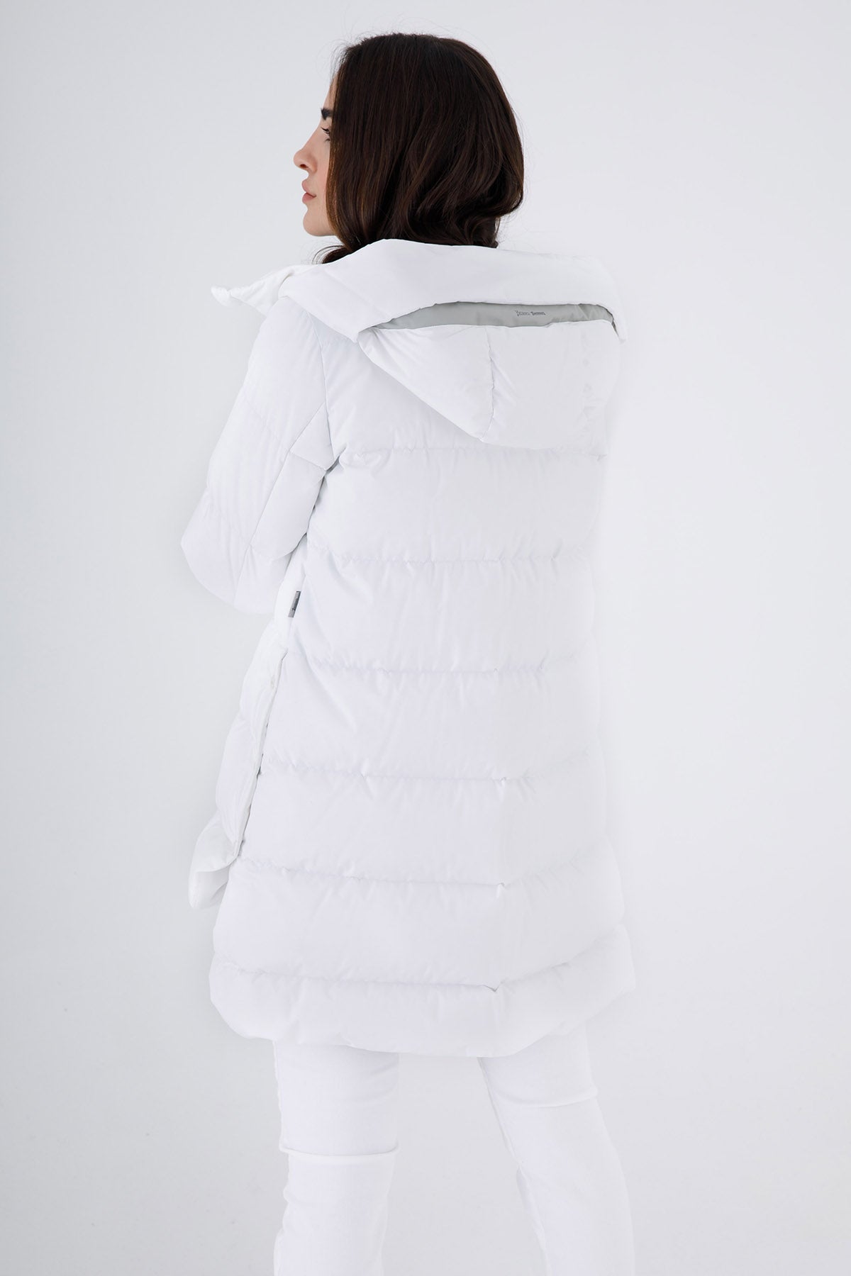 Herno Laminar Yandan Çıtçıtlı Kapüşonlu Puffer Kaban-Libas Trendy Fashion Store