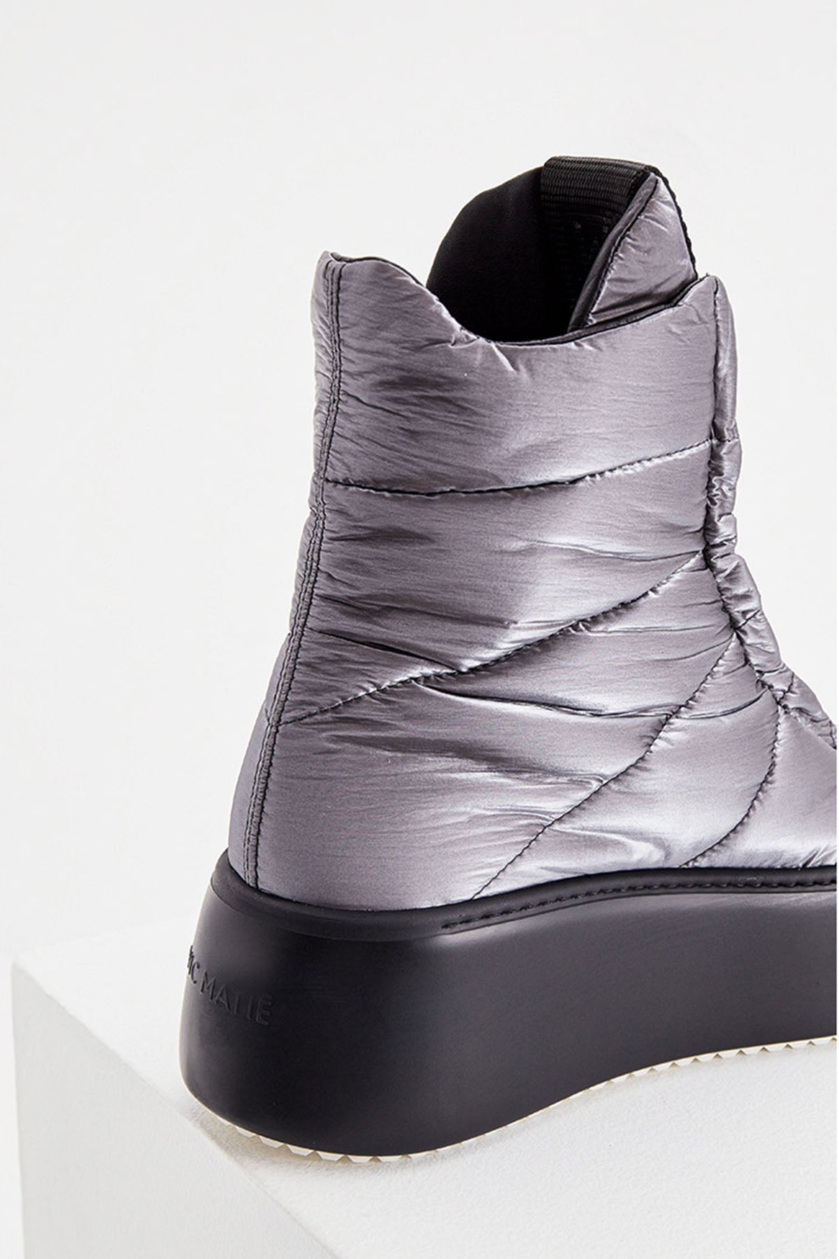 Vic Matie Fermuarlı Dolgulu Bot