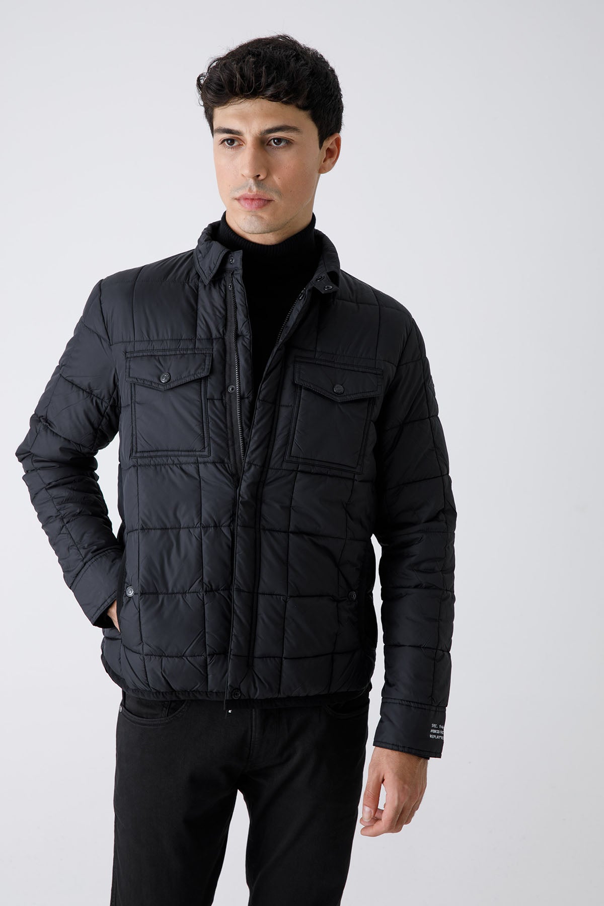 Replay Cep Detaylı İnce Puffer Mont-Libas Trendy Fashion Store