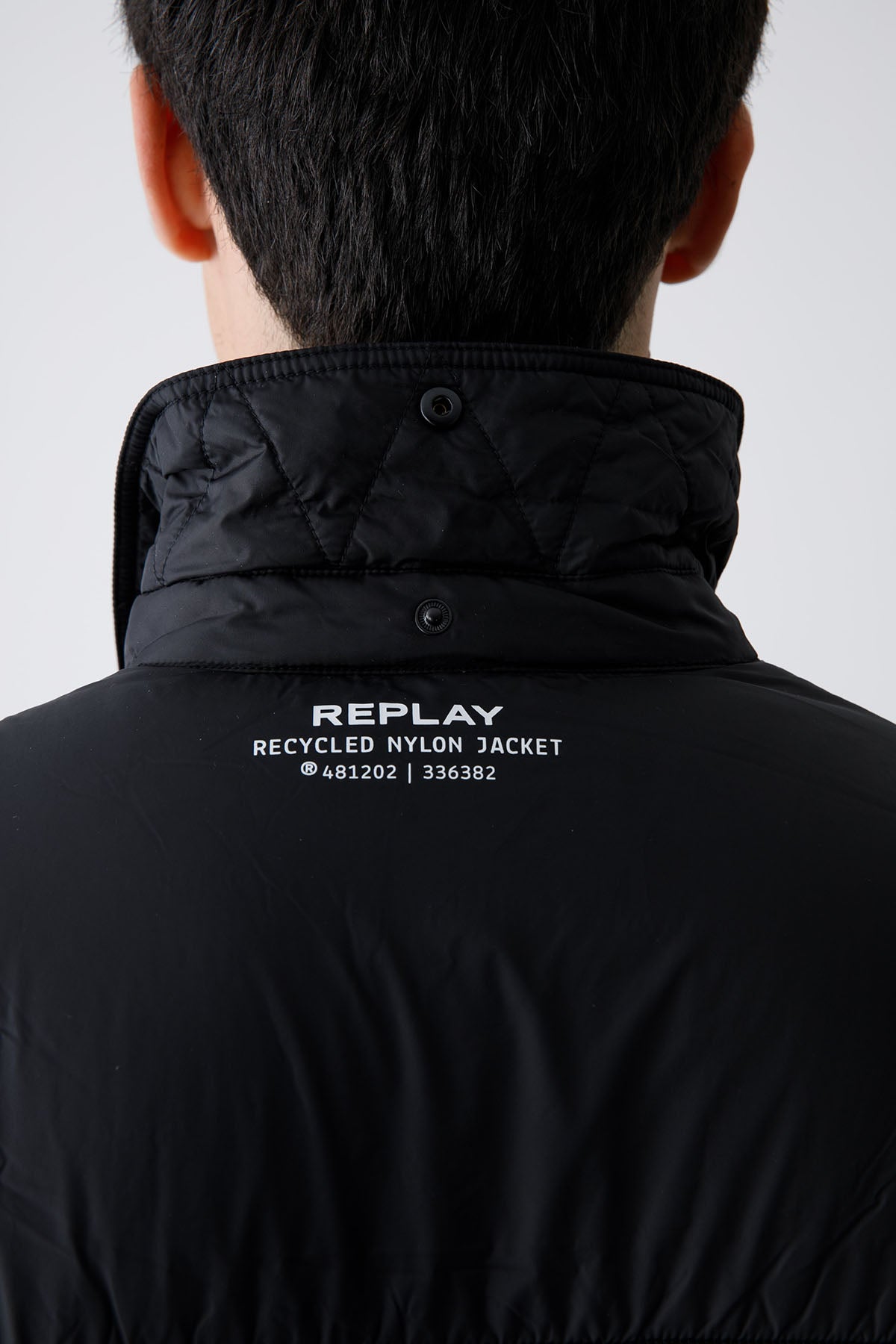 Replay Cep Detaylı İnce Puffer Mont-Libas Trendy Fashion Store