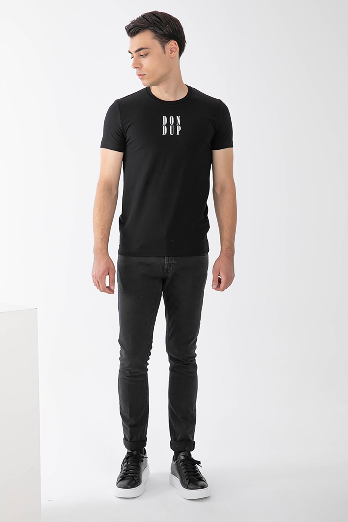 Dondup Yuvarlak Yaka Logolu Streç T-shirt-Libas Trendy Fashion Store