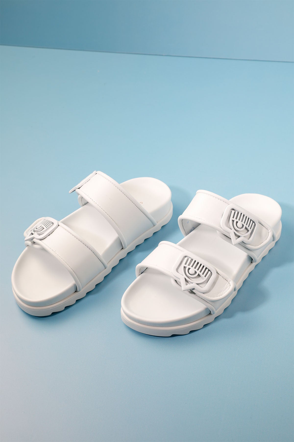 Chiara Ferragni Cırt Cırt Bantlı Logolu Terlik-Libas Trendy Fashion Store