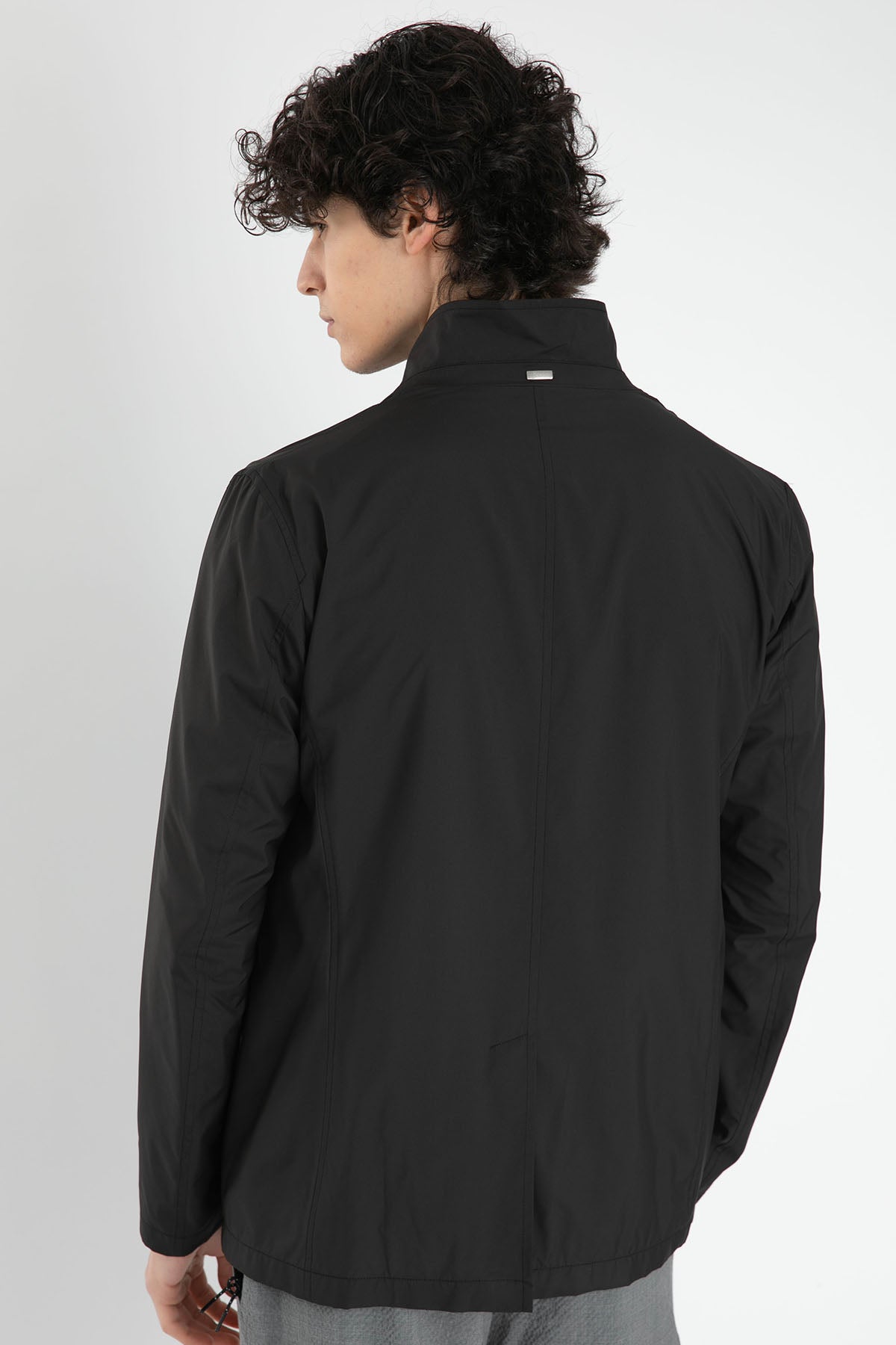 Herno Dik Yaka İnce Ceket Mont