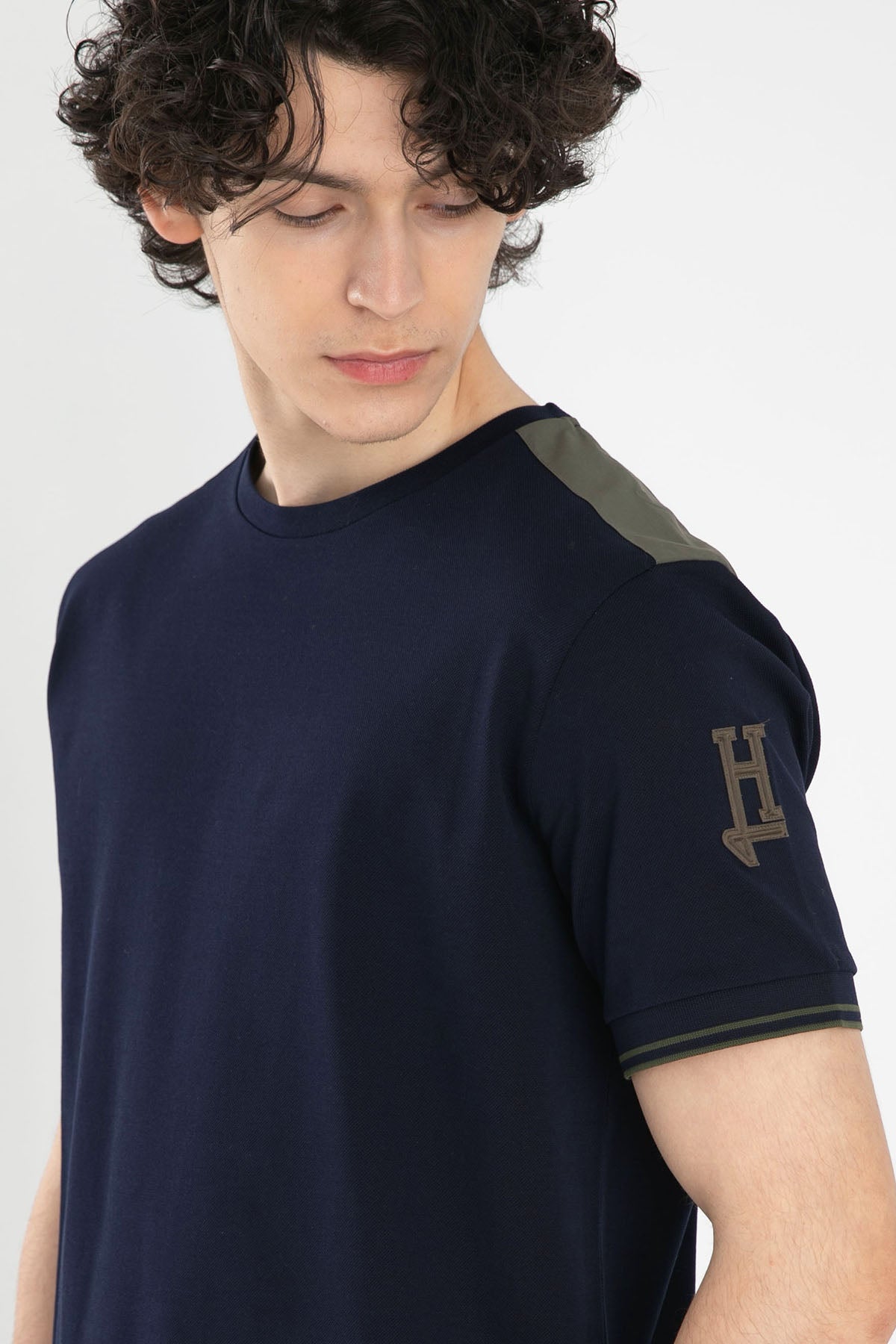 Herno Yuvarlak Yaka Logolu T-shirt-Libas Trendy Fashion Store