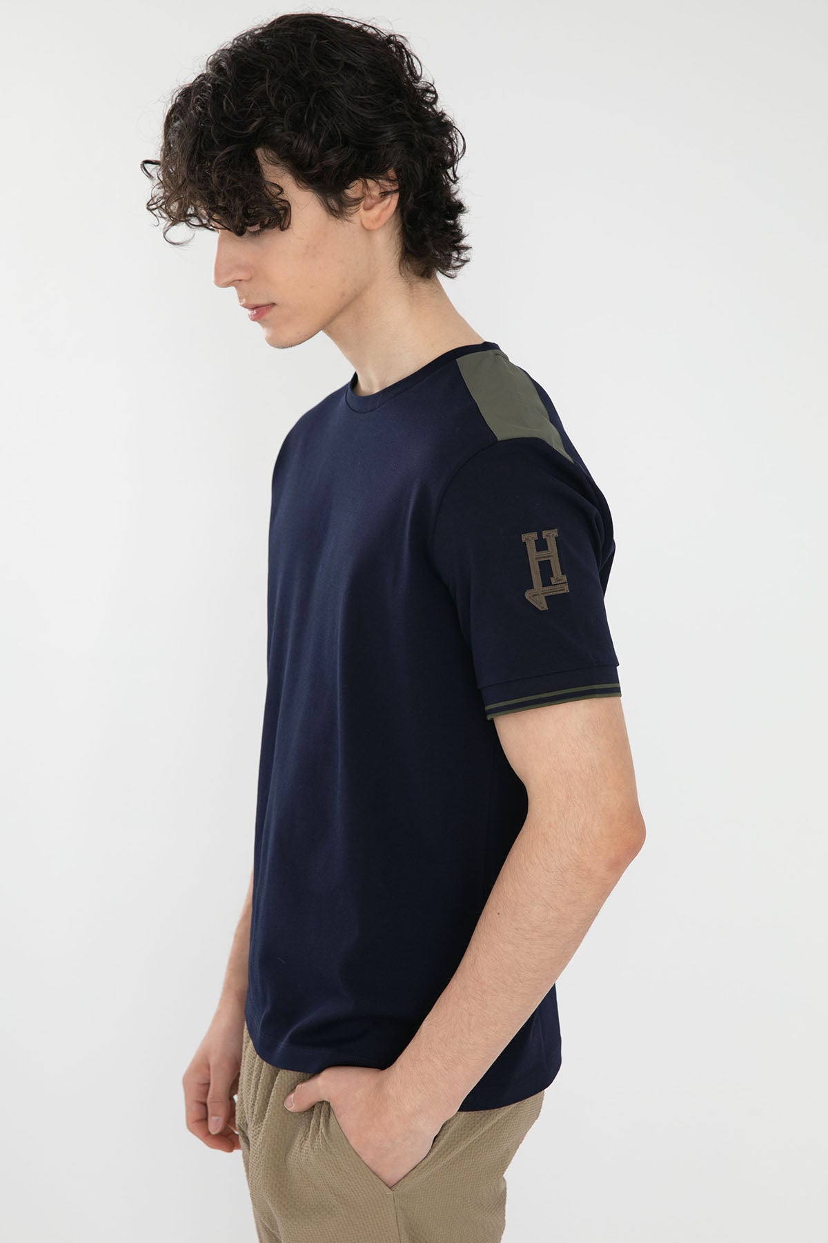 Herno Yuvarlak Yaka Logolu T-shirt-Libas Trendy Fashion Store