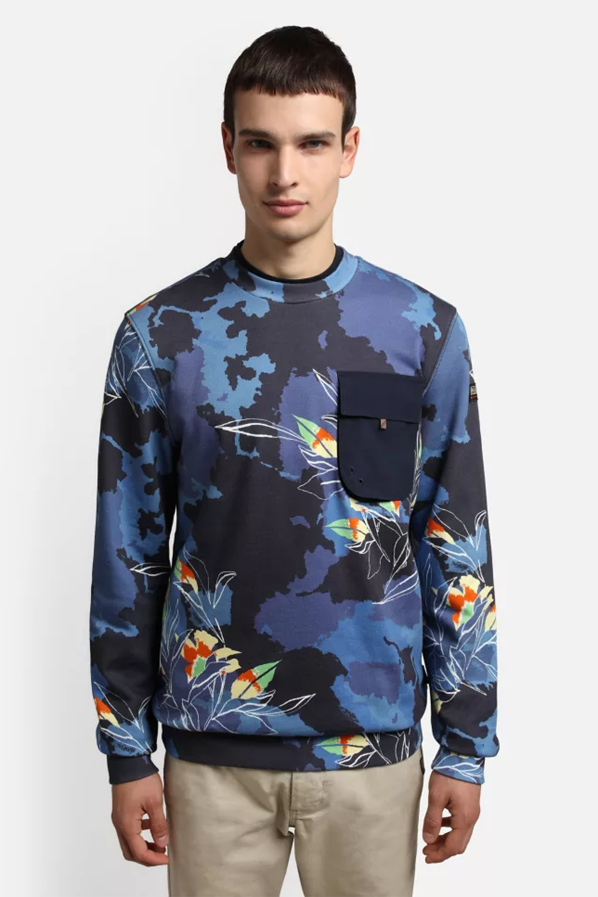 Napapijri Kapaklı Cep Detaylı Kamuflaj Desenli Sweatshirt-Libas Trendy Fashion Store