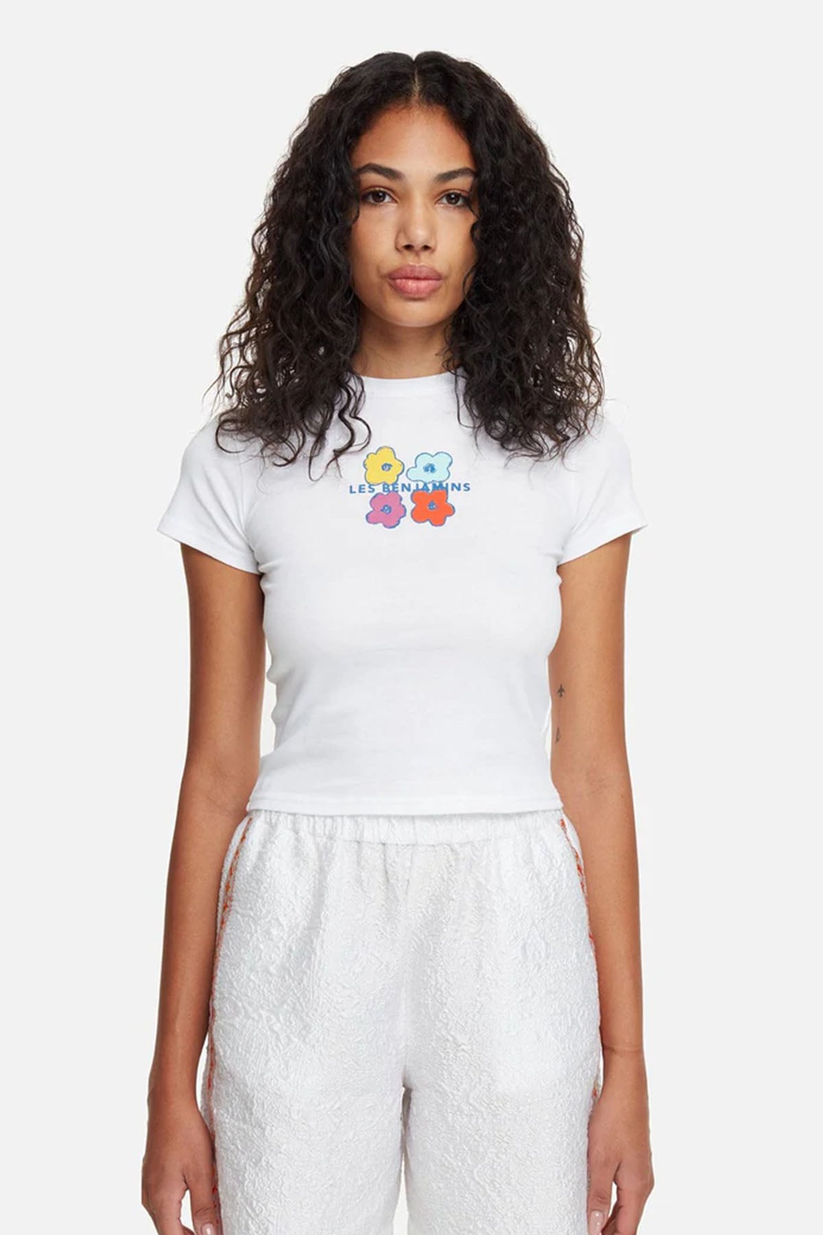 Les Benjamins Logolu Desenli T-shirt-Libas Trendy Fashion Store