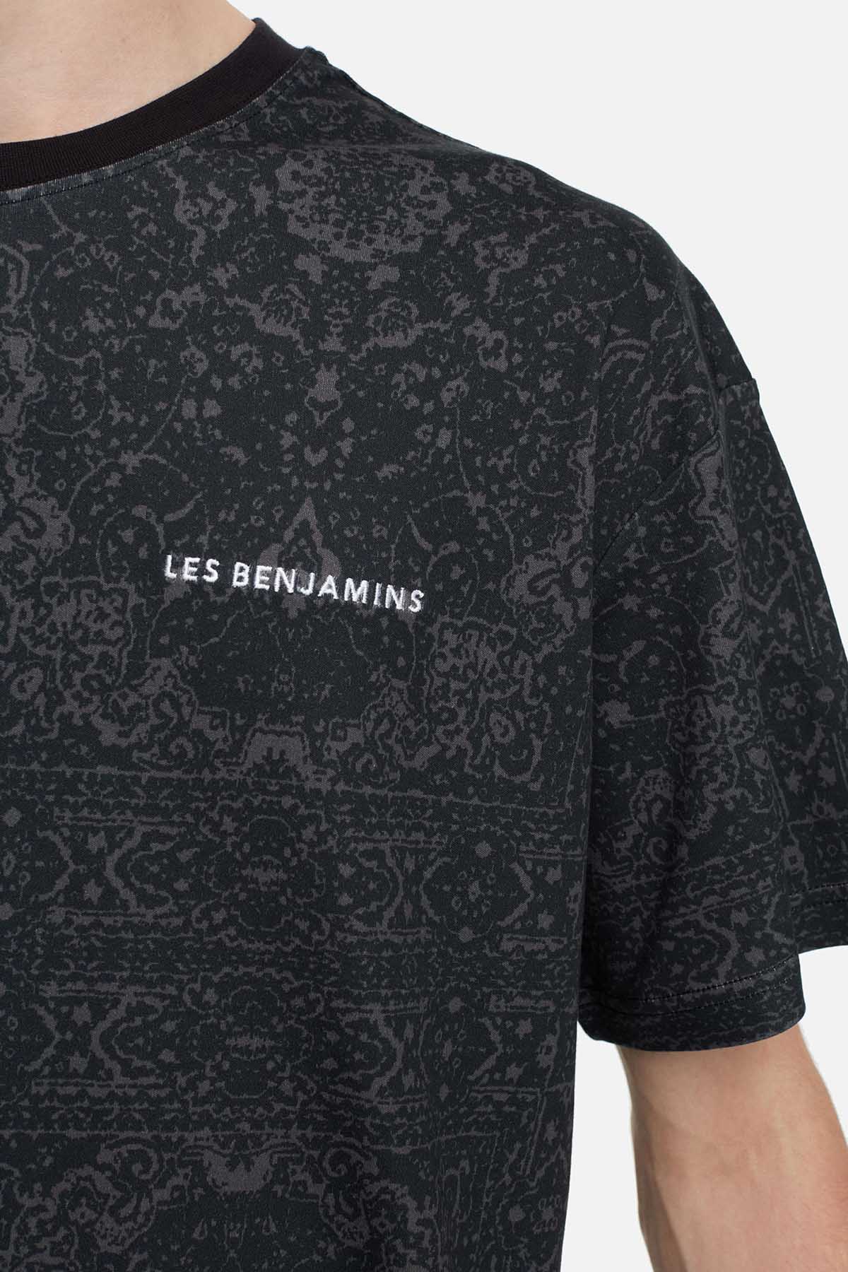 Les Benjamins Yuvarlak Yaka Desenli T-shirt-Libas Trendy Fashion Store