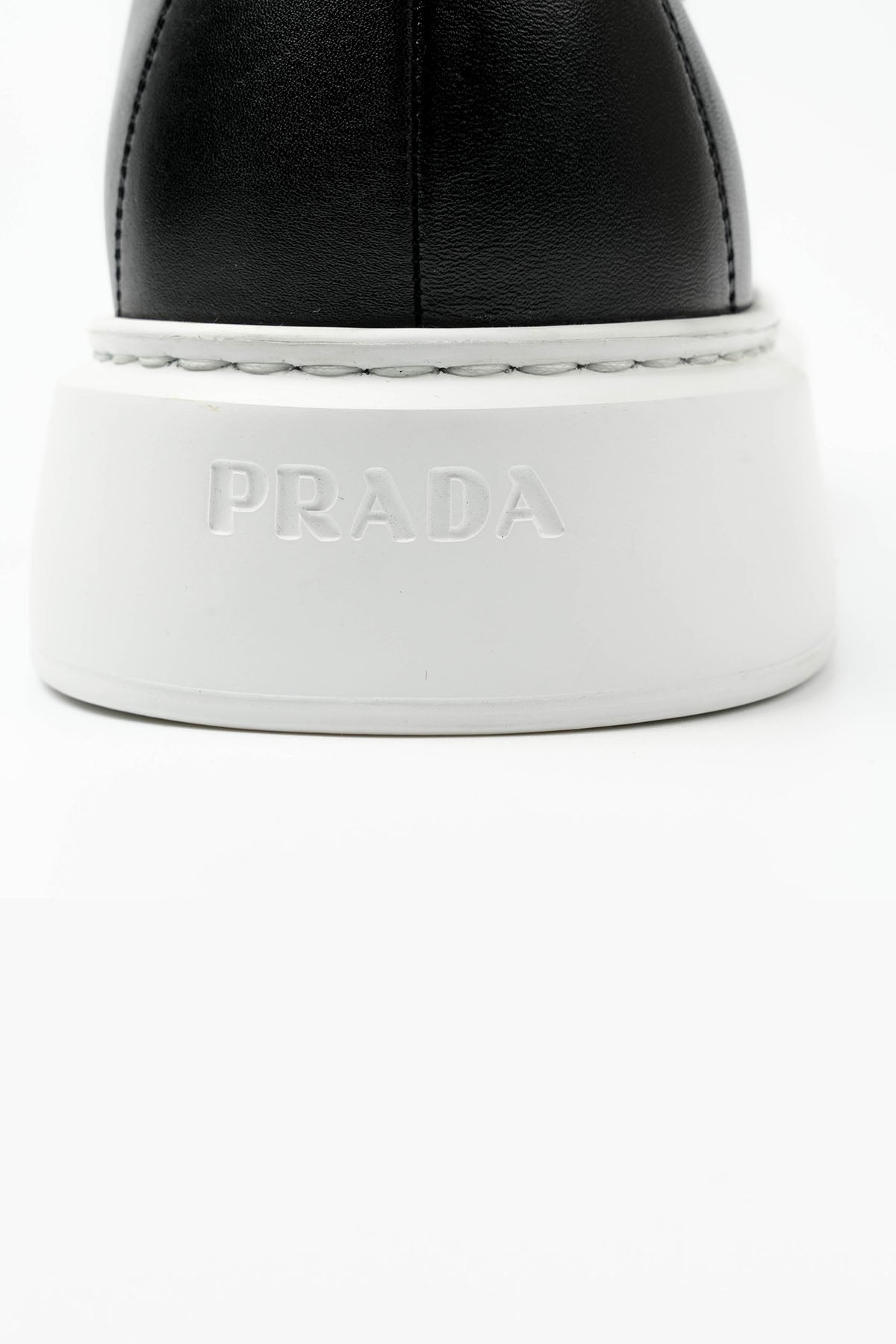 Prada Deri Sneaker Ayakkabı-Libas Trendy Fashion Store