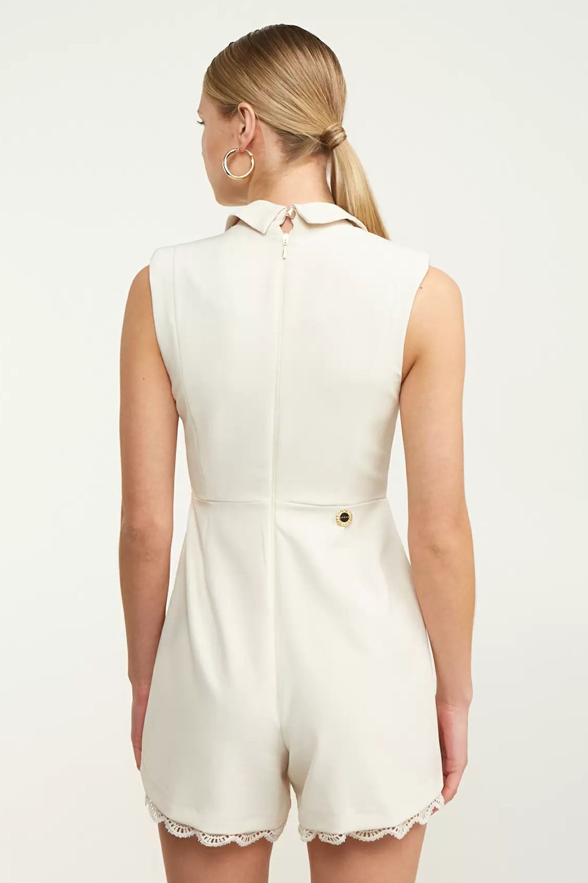 Lynne Metal Aksesuarlı Kruvaze Mini Tulum-Libas Trendy Fashion Store