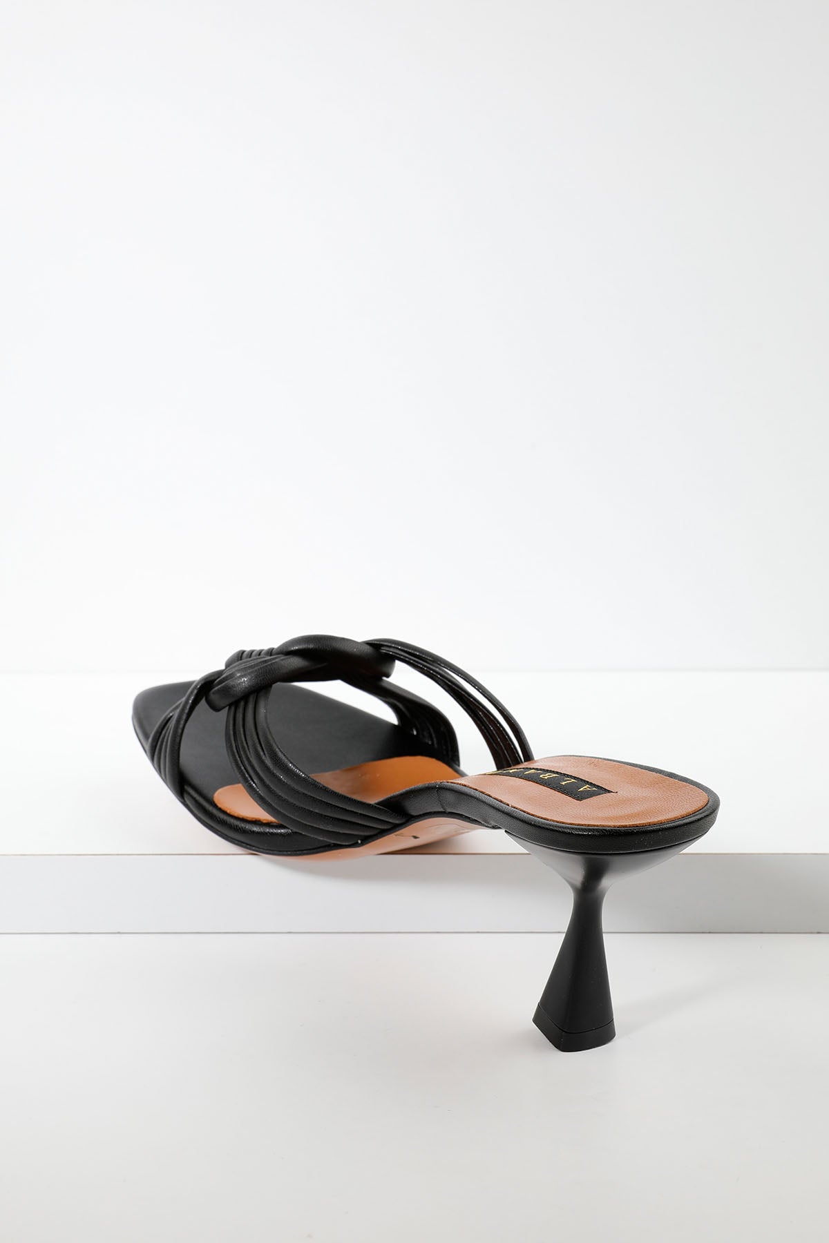 Albano Küt Burun Deri Terlik-Libas Trendy Fashion Store